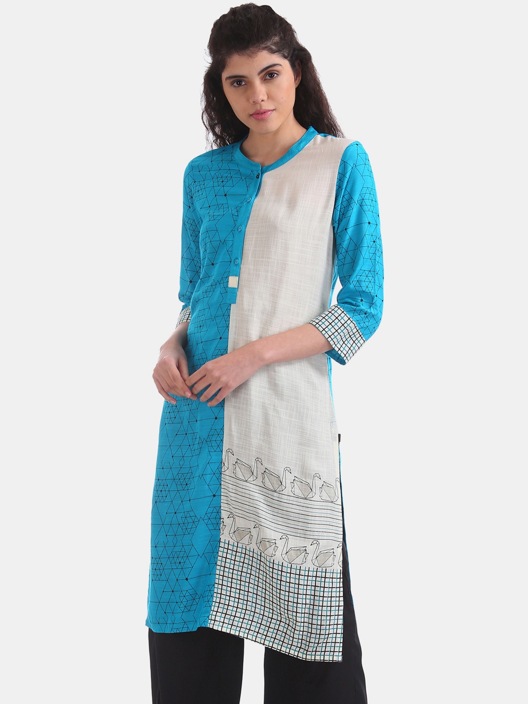 

Karigari Women Blue & White Printed Straight Kurta