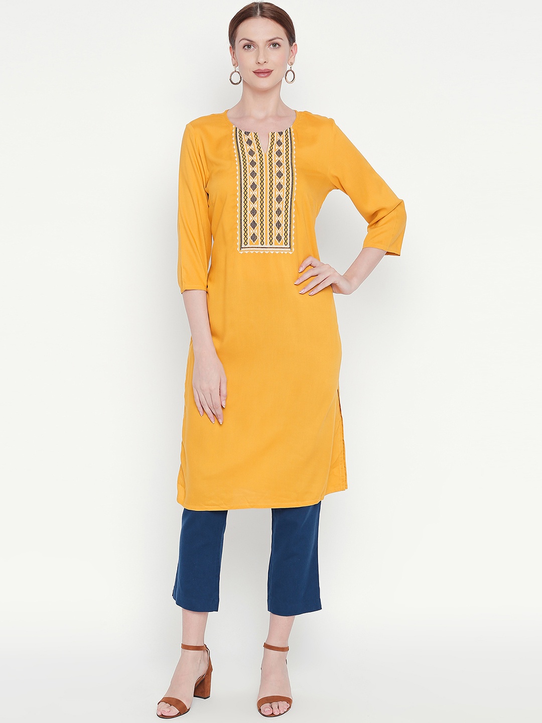 

RANGMANCH BY PANTALOONS Women Yellow Embroidered Straight Kurta