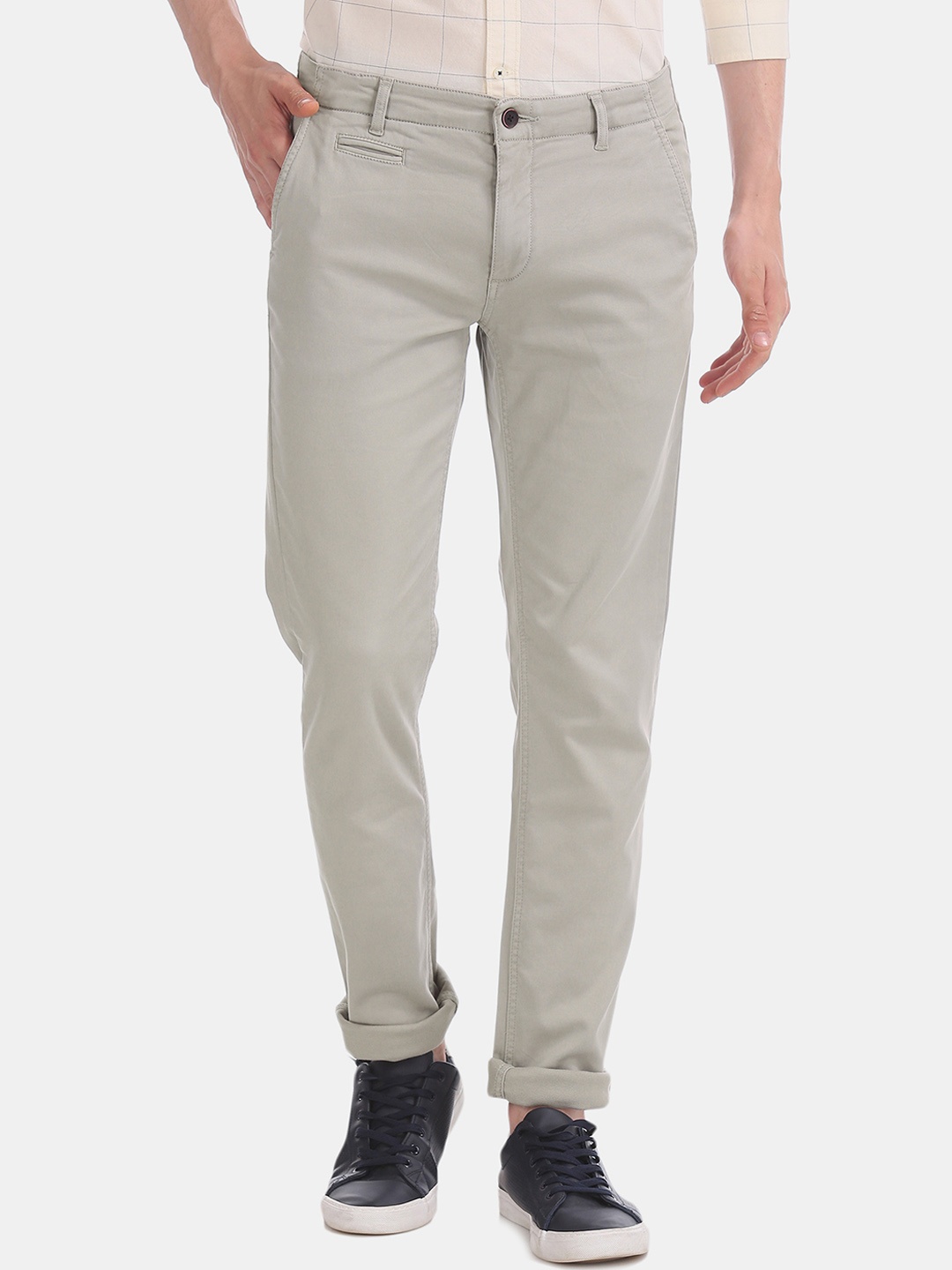 

Arrow Sport Men Grey Slim Fit Solid Regular Trousers