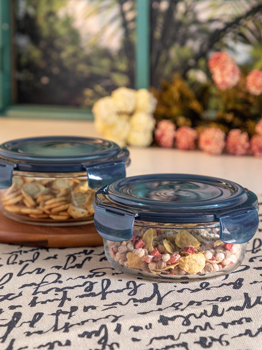 

GOODHOMES Set of 2 Transparent & Blue Glass Food Containers