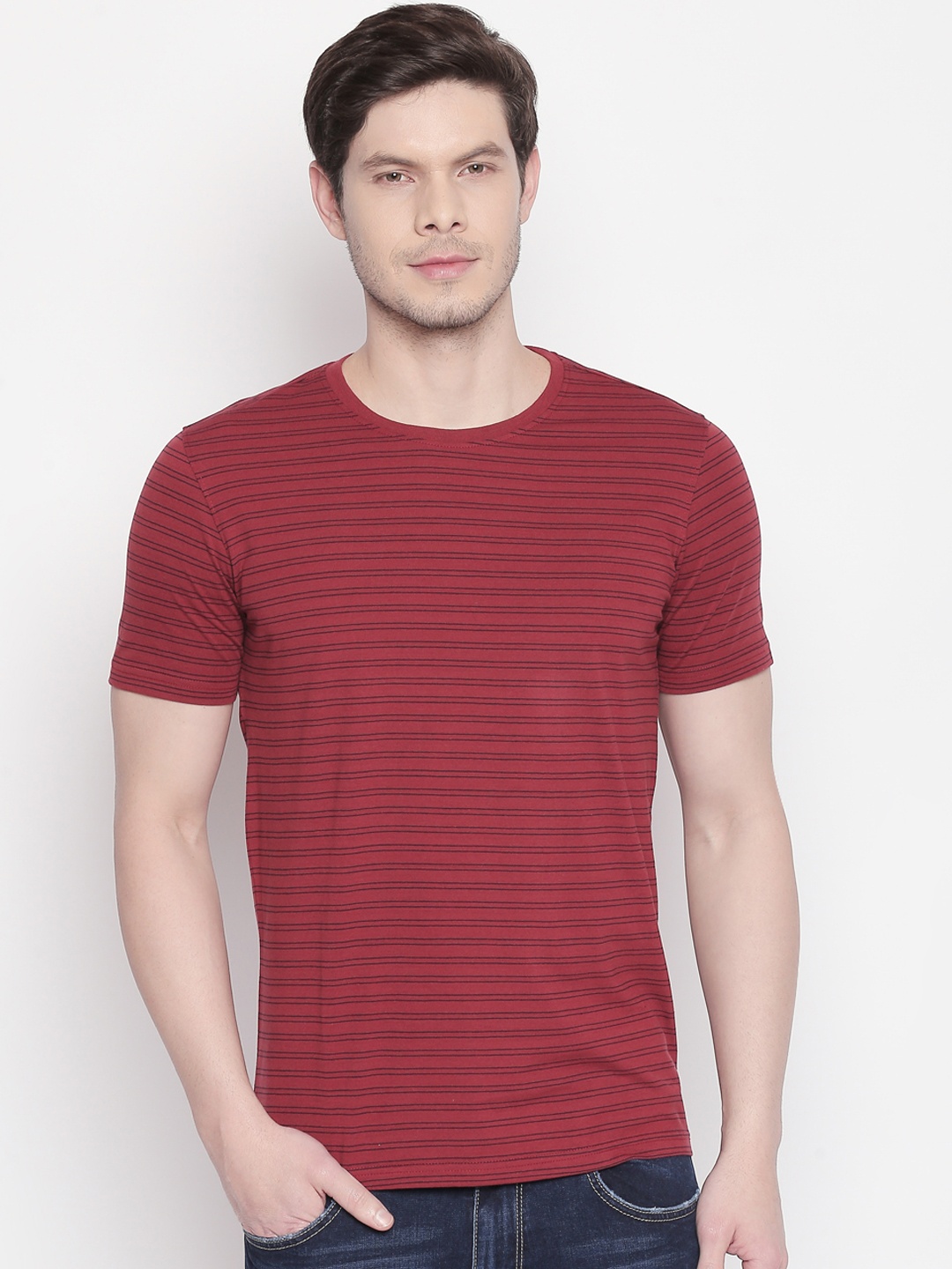 

BYFORD by Pantaloons Men Red Striped Round Neck T-shirt