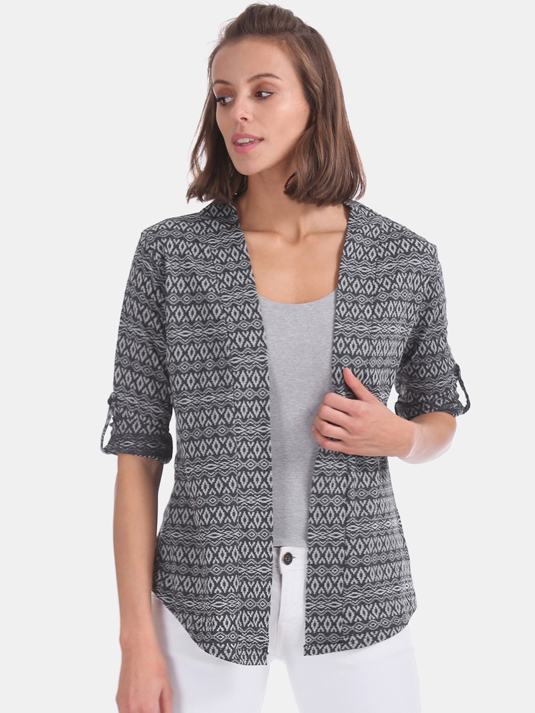 

Cherokee Women Black & Grey Printed Open Front Shrug