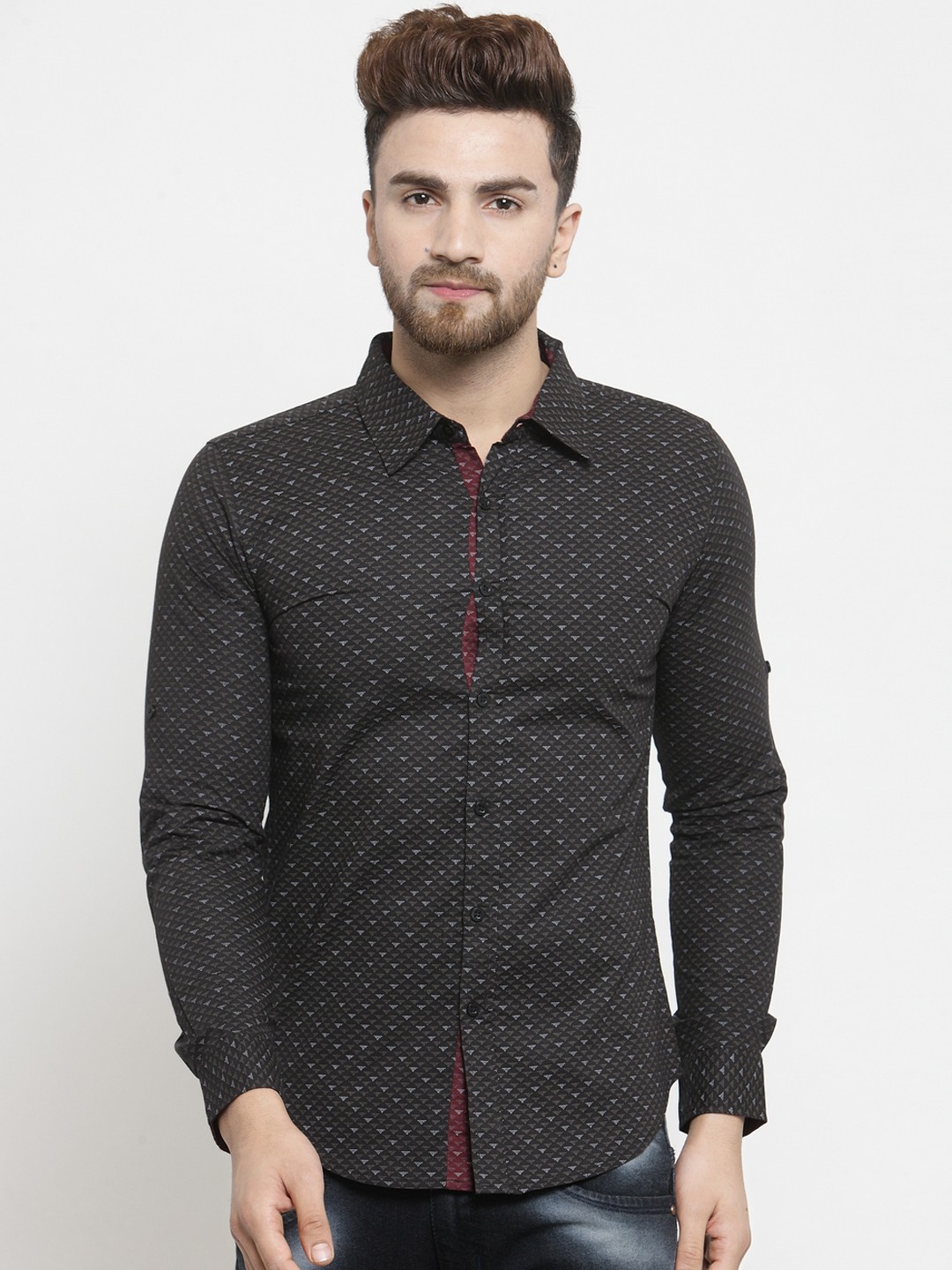 

Purple State Men Black & White Slim Fit Printed Casual Shirt