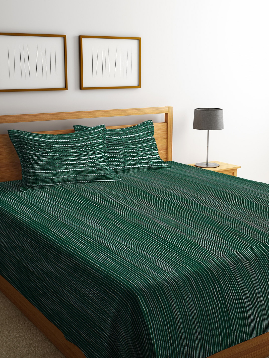 

KLOTTHE Green & White Woven Design Double Bed Cover With 2 Pillow Covers