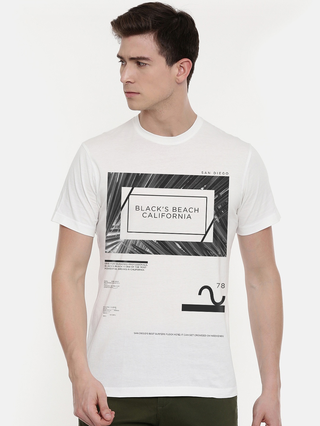 

THREADCURRY Men White Printed Round Neck T-shirt