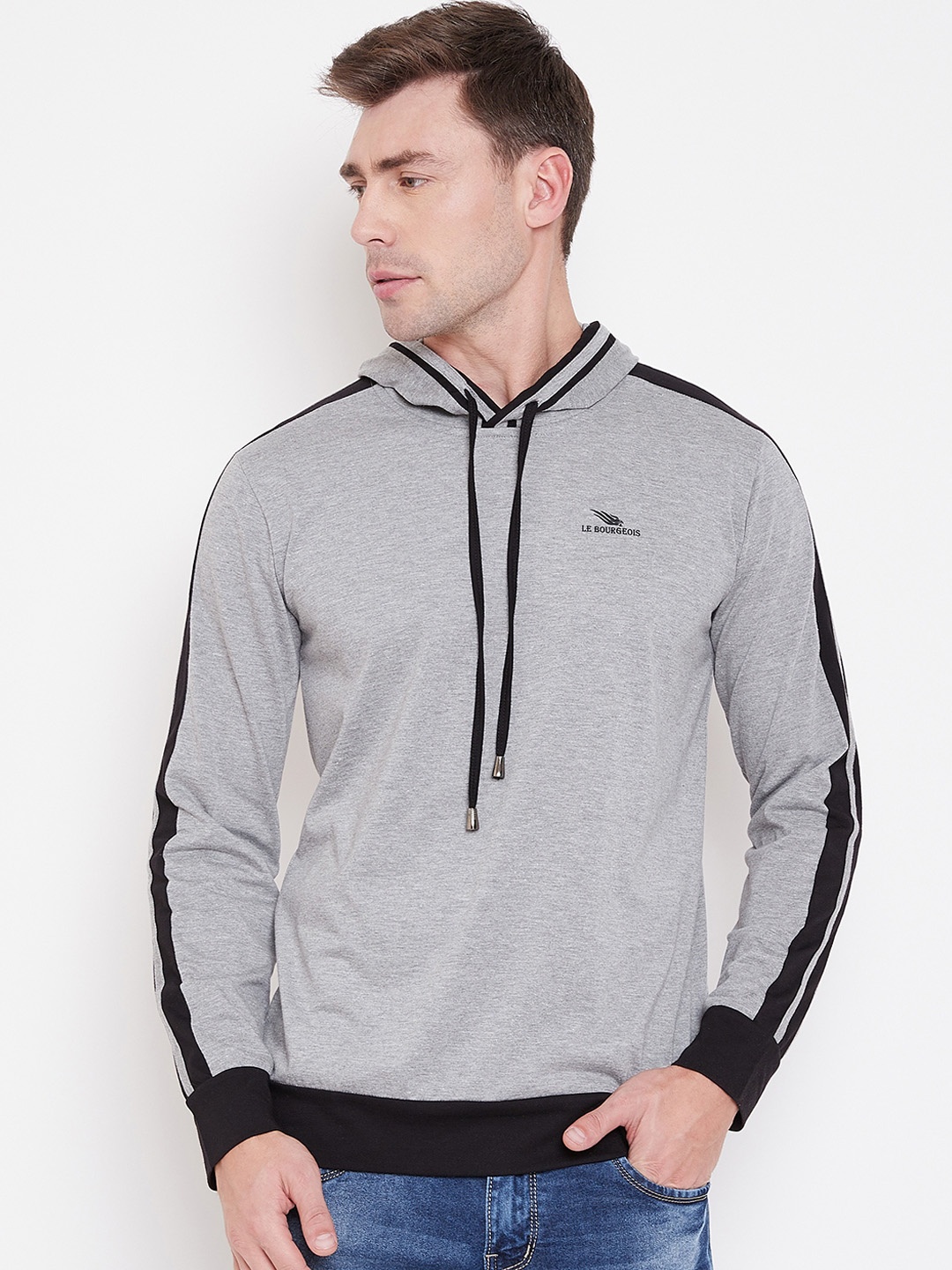 

LE BOURGEOIS Men Grey Solid Hood T-shirt