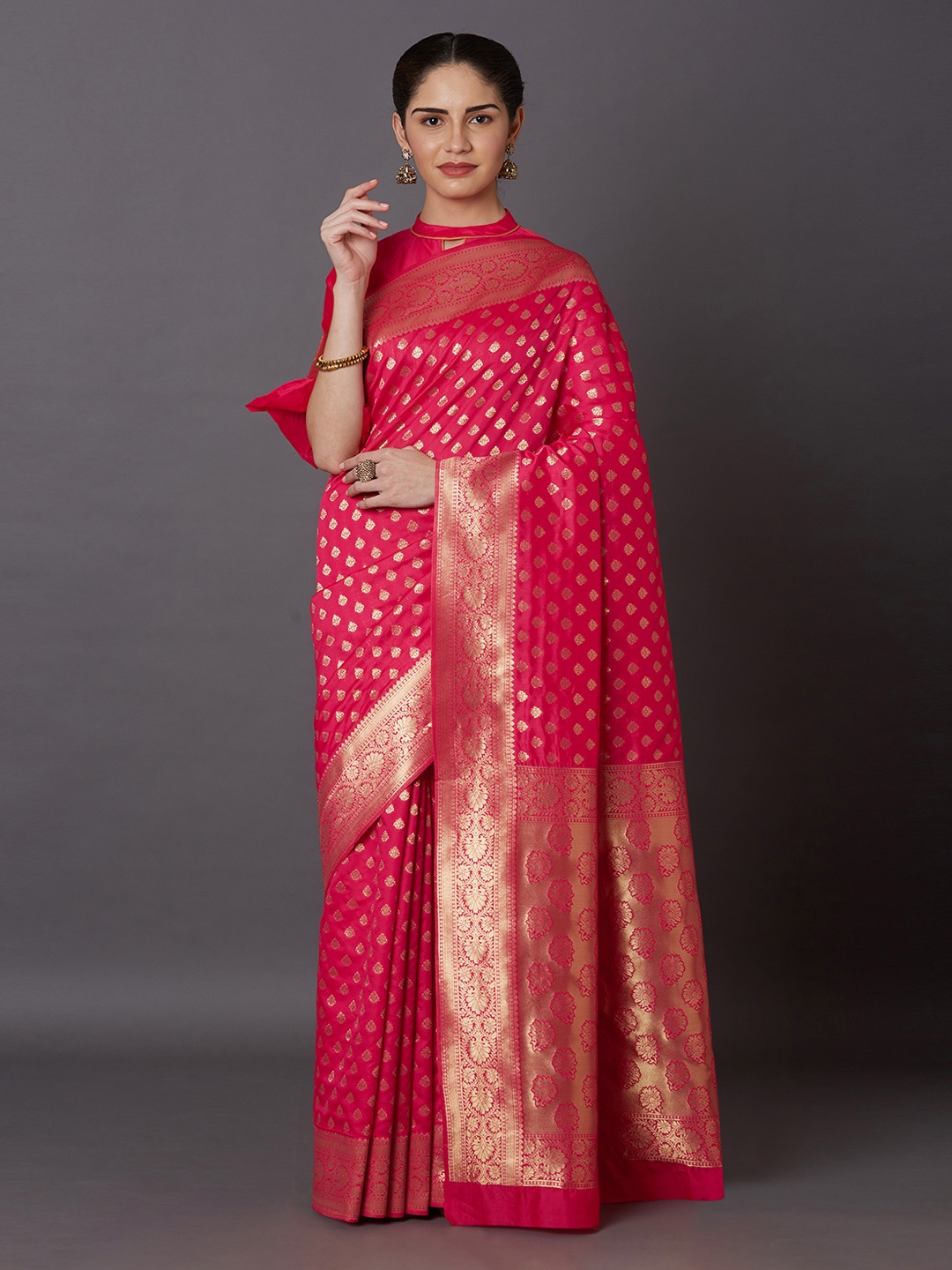 

Mitera Pink Gold-Coloured Woven Design Kanjeevaram Saree
