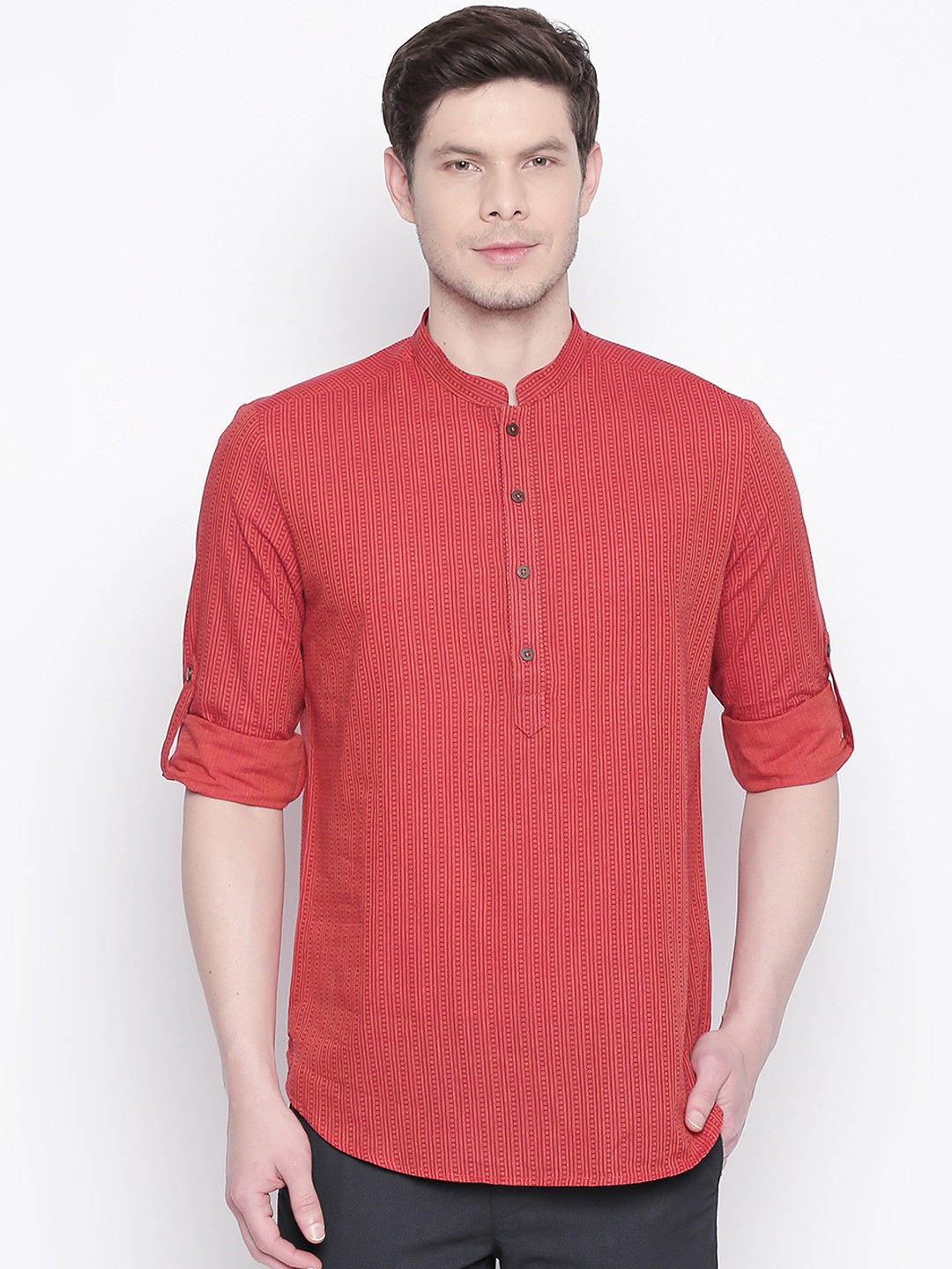 

indus route by Pantaloons Men Red Striped Straight Kurta