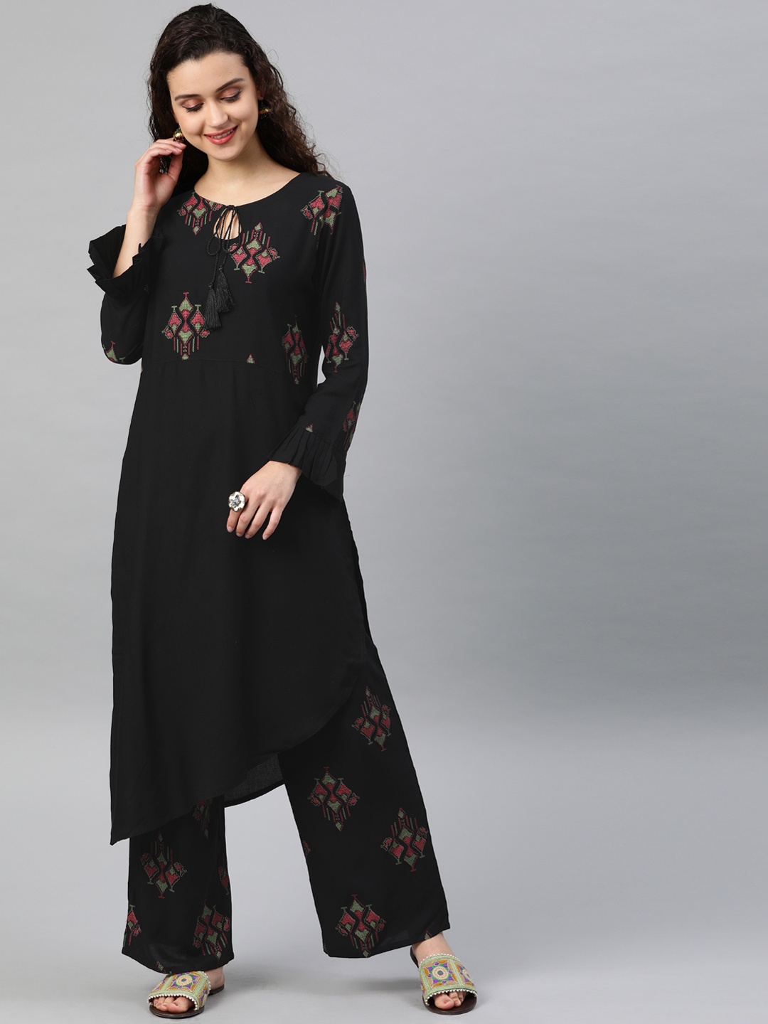 

ZIYAA Women Black Yoke Design Straight Kurta
