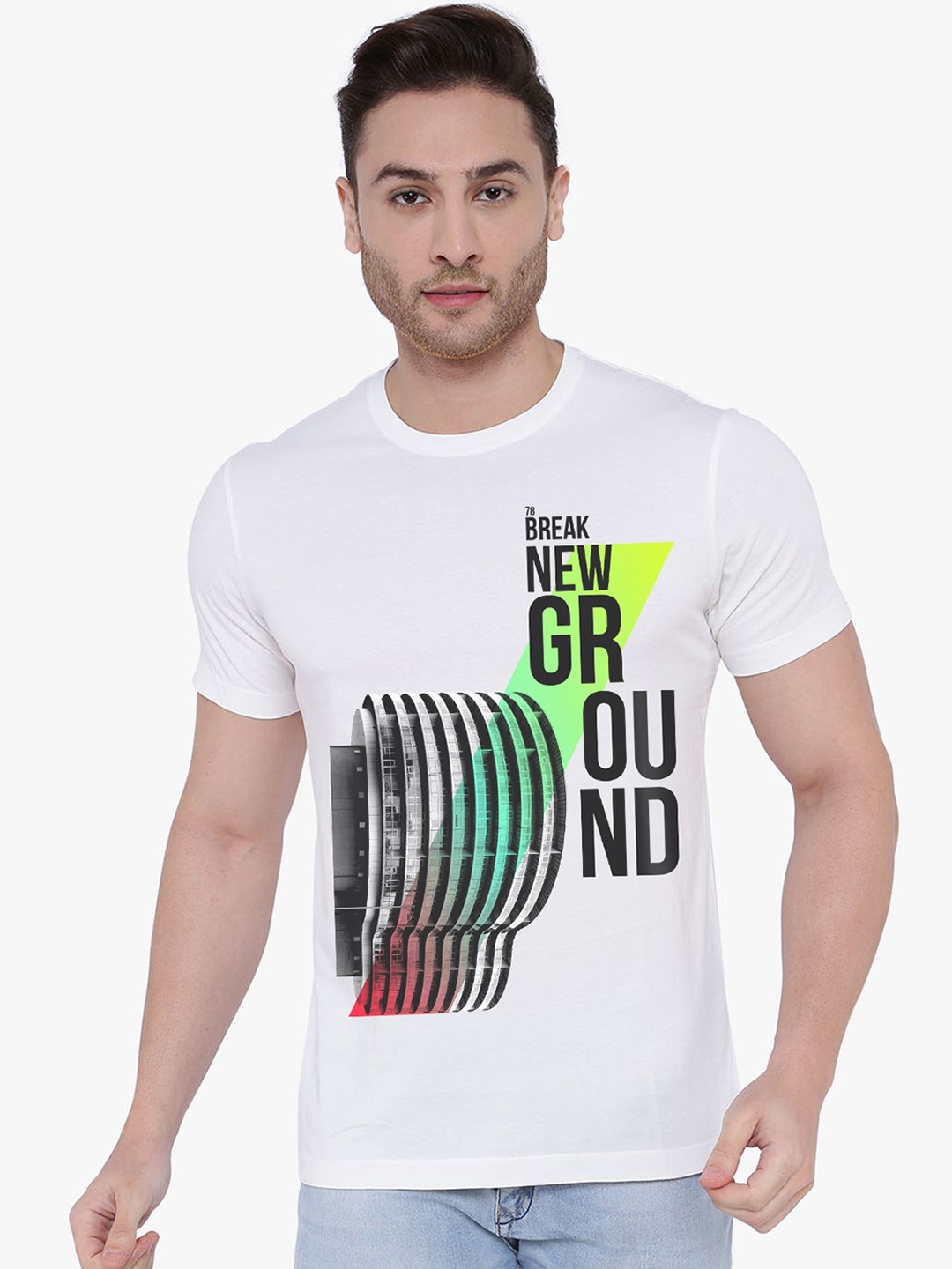 

THREADCURRY Men White Printed Round Neck T-shirt