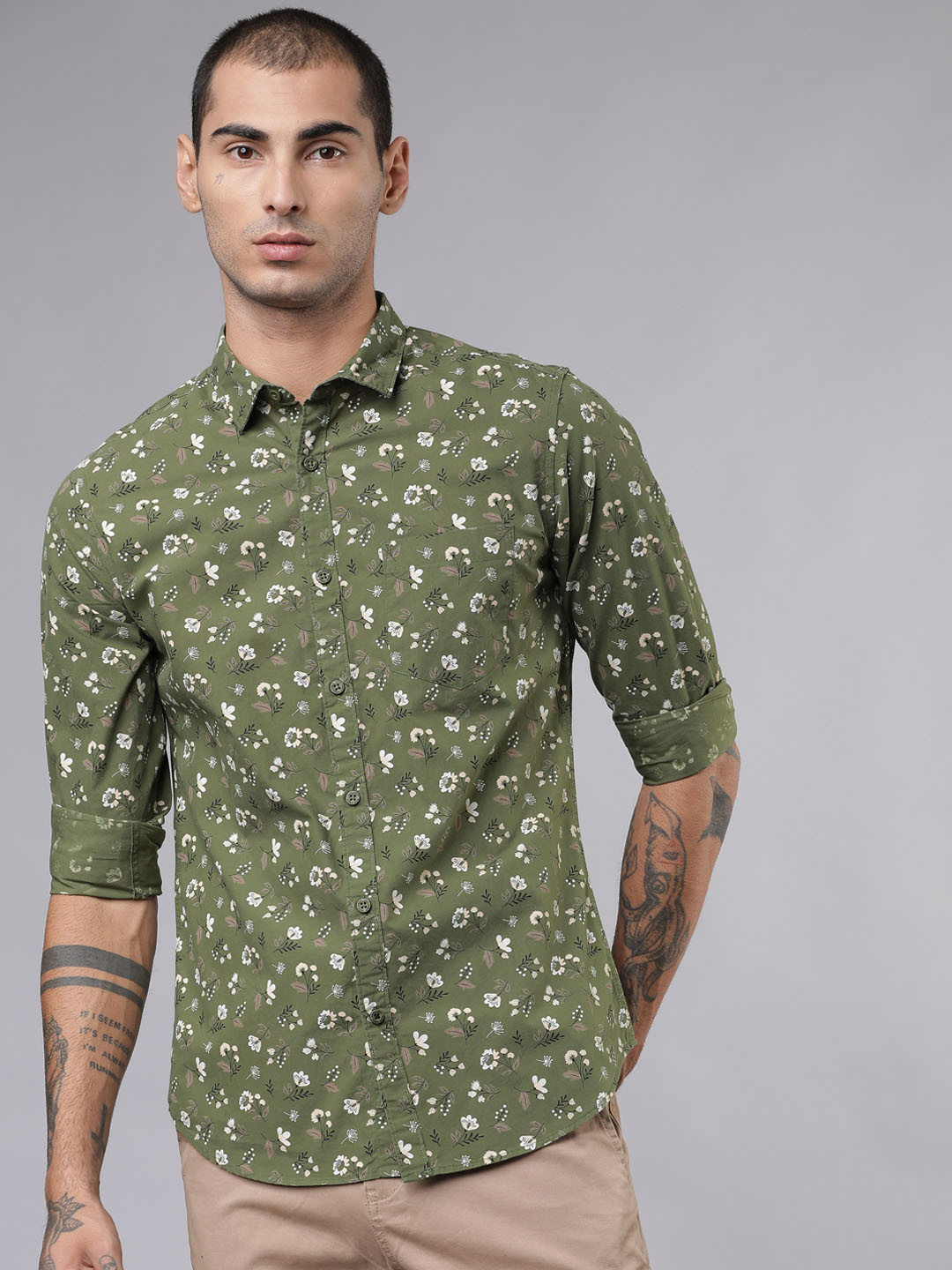 

HIGHLANDER Men Olive Green & Black Slim Fit Printed Casual Shirt