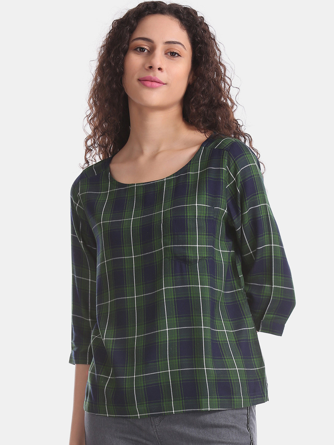 

Cherokee Women Green Checked Top