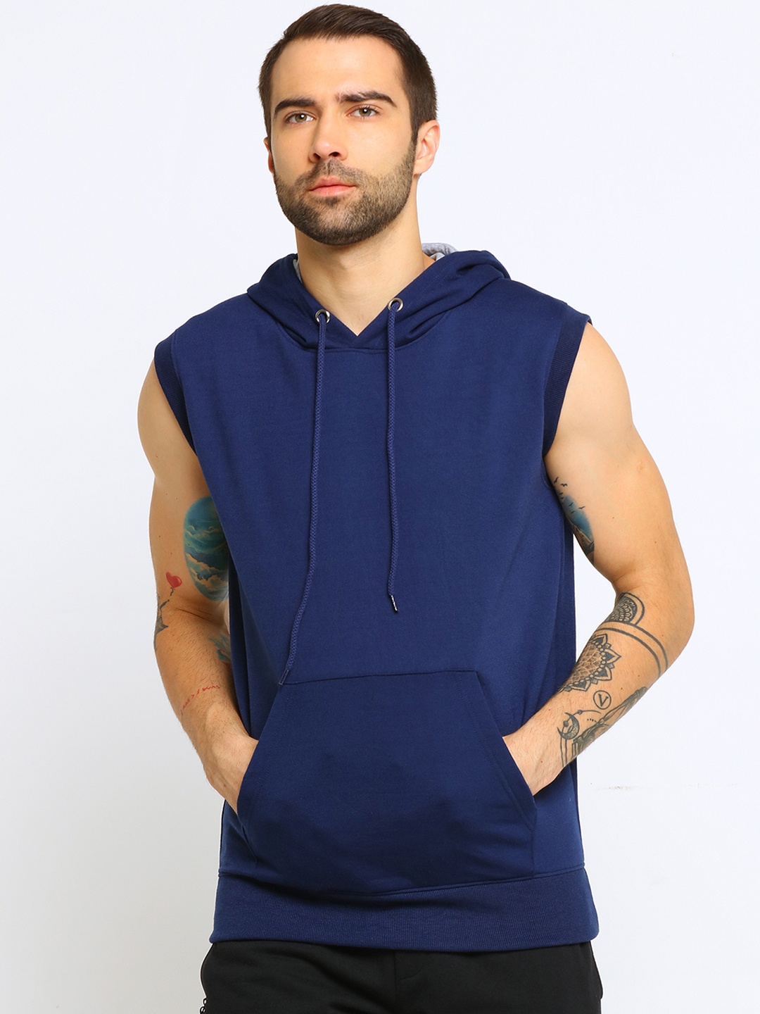 

Maniac Men Navy Blue Solid Hooded Sweatshirt