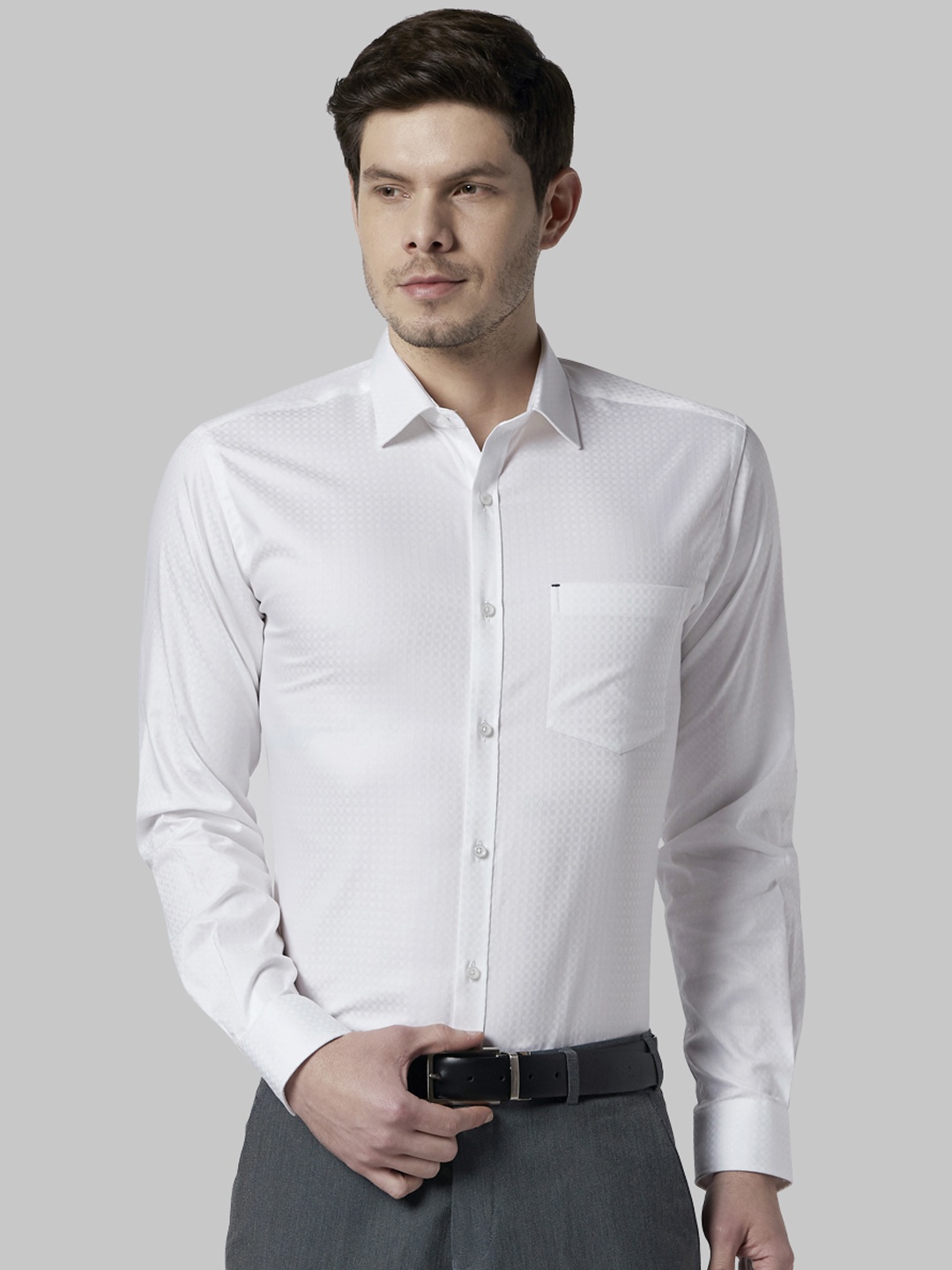 

Park Avenue Men White Slim Fit Self Design Formal Shirt