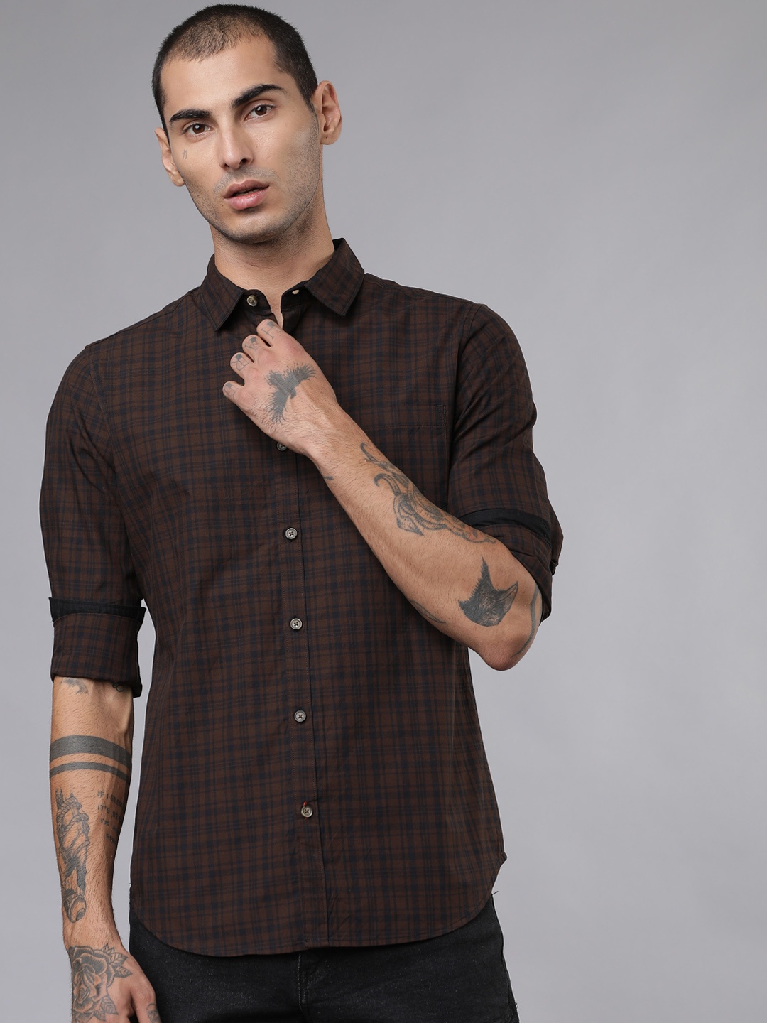 HIGHLANDER Men Brown & Black Slim Fit Checked Casual Shirt