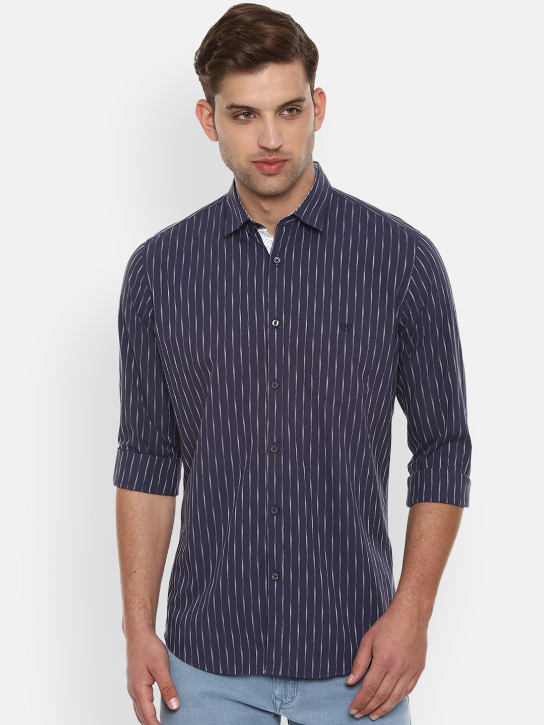 

Van Heusen Sport Men Navy Blue & White Slim Fit Striped Casual Shirt