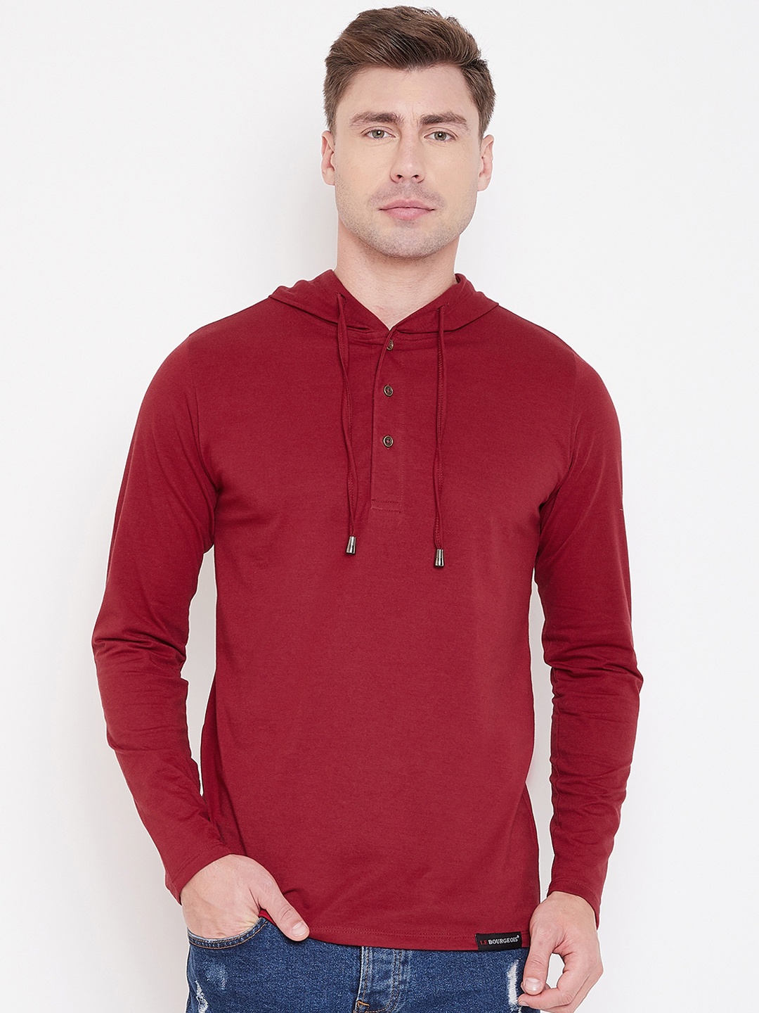 

LE BOURGEOIS Men Maroon Solid Hooded T-shirt