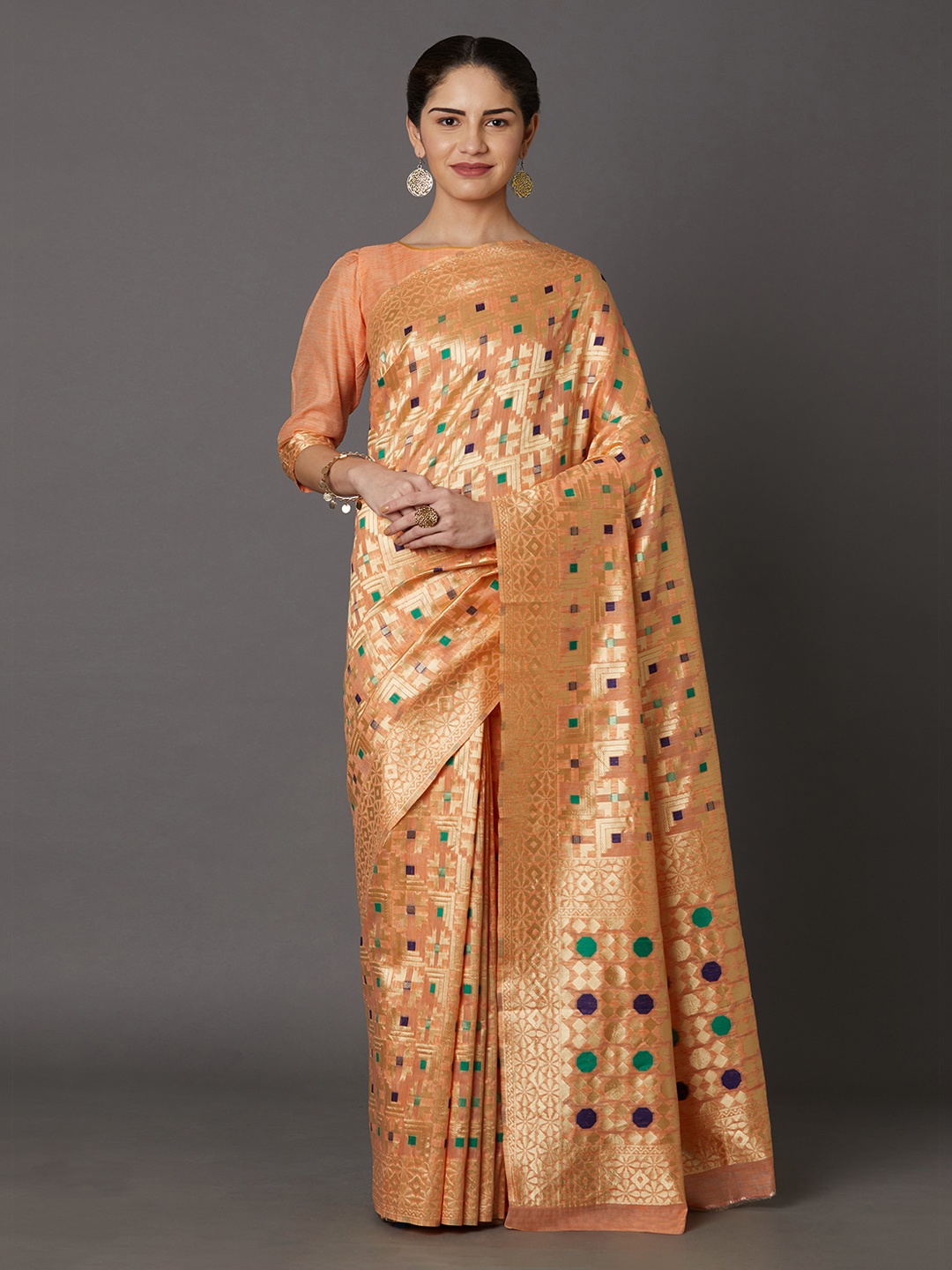 

Mitera Peach-Coloured & Gold-Toned Silk Blend Woven Design Kanjeevaram Saree