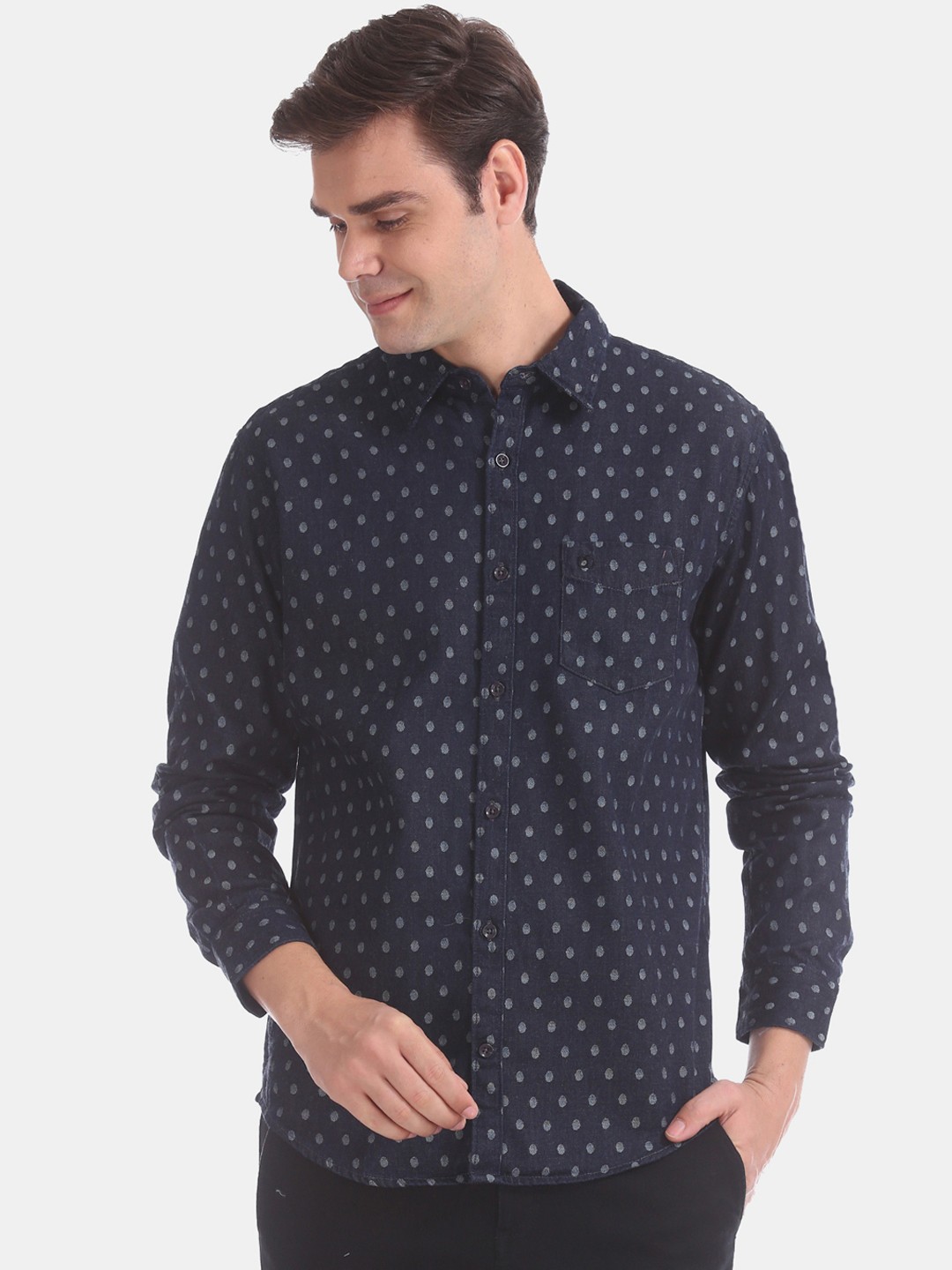 

Ruggers Men Navy Blue & Off-White Slim Fit Printed Casual Shirt