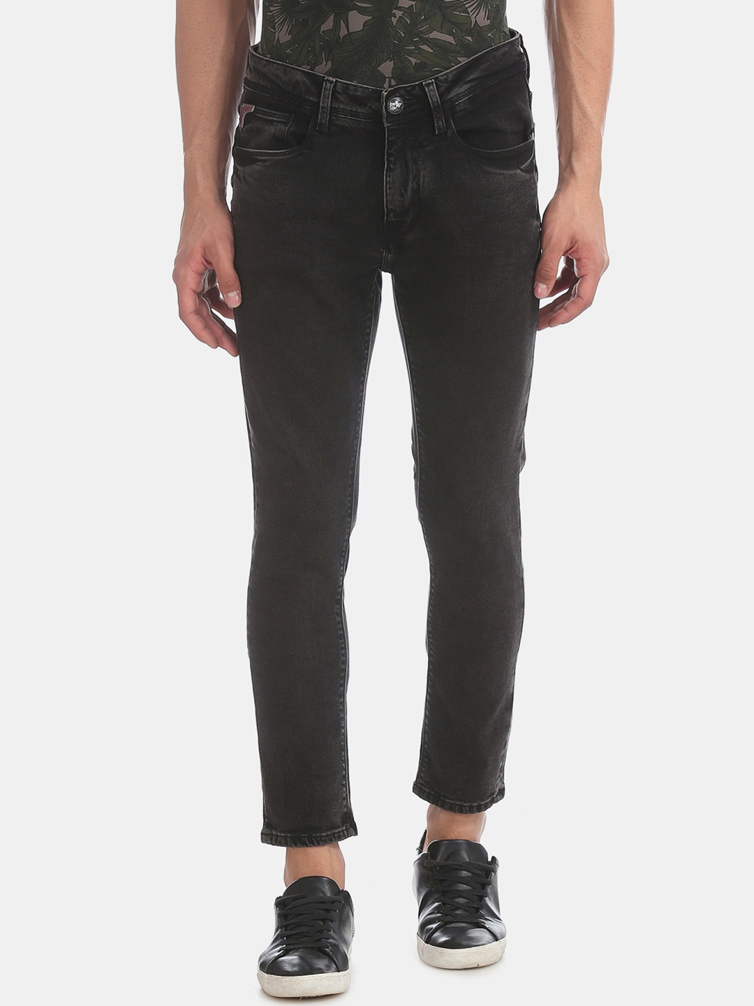 

Ed Hardy Men Black Slim Fit Mid-Rise Clean Look Jeans