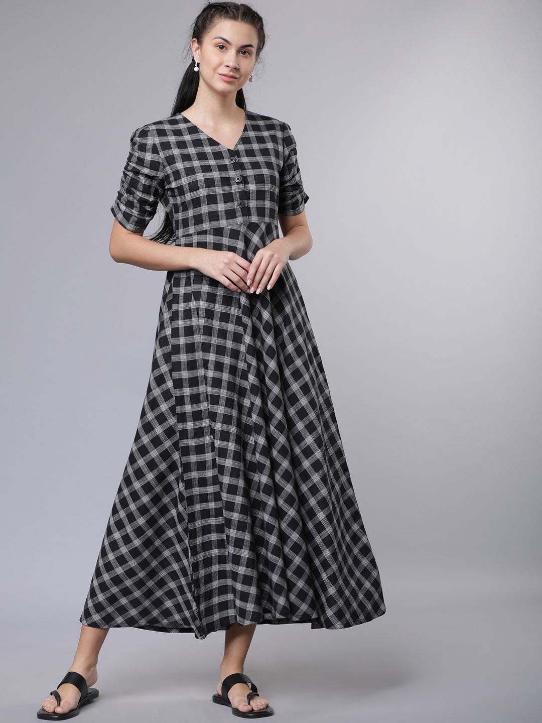 

Vishudh Women Black Checked Fit and Flare Dress