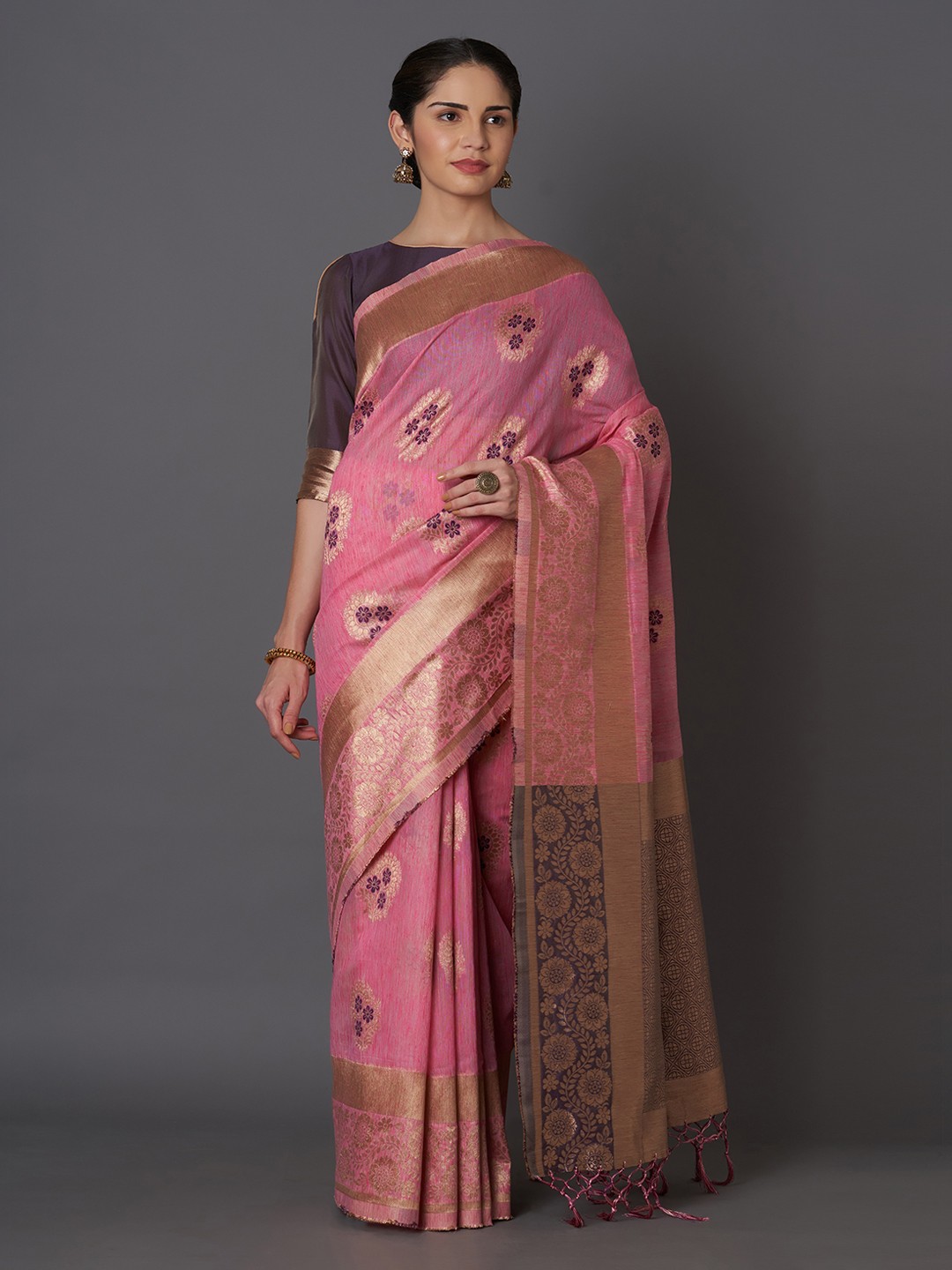 

Mitera Pink & Gold-Toned Silk Blend Woven Design Kanjeevaram Saree