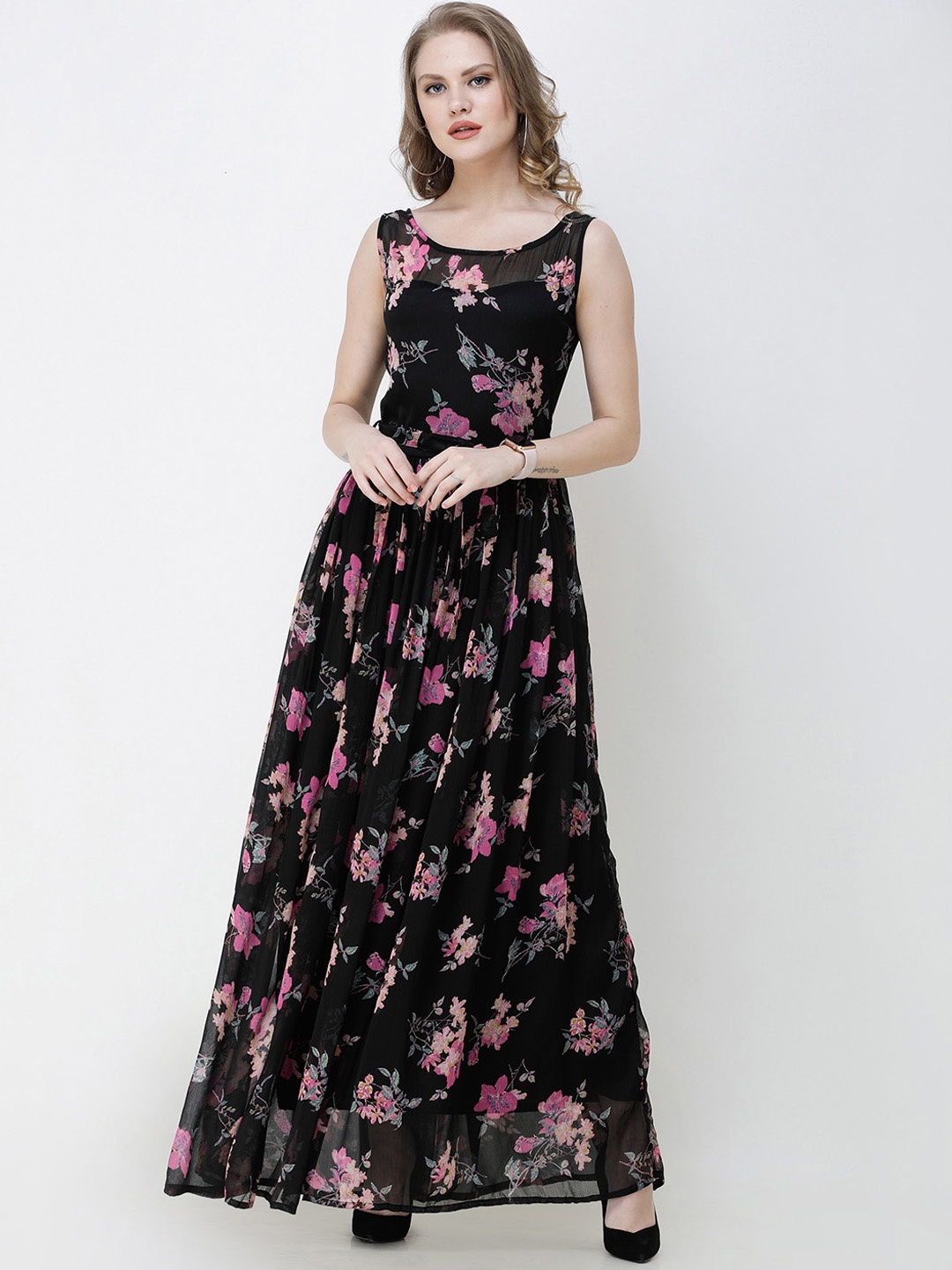 

SCORPIUS Women Black Floral Printed Maxi Dress