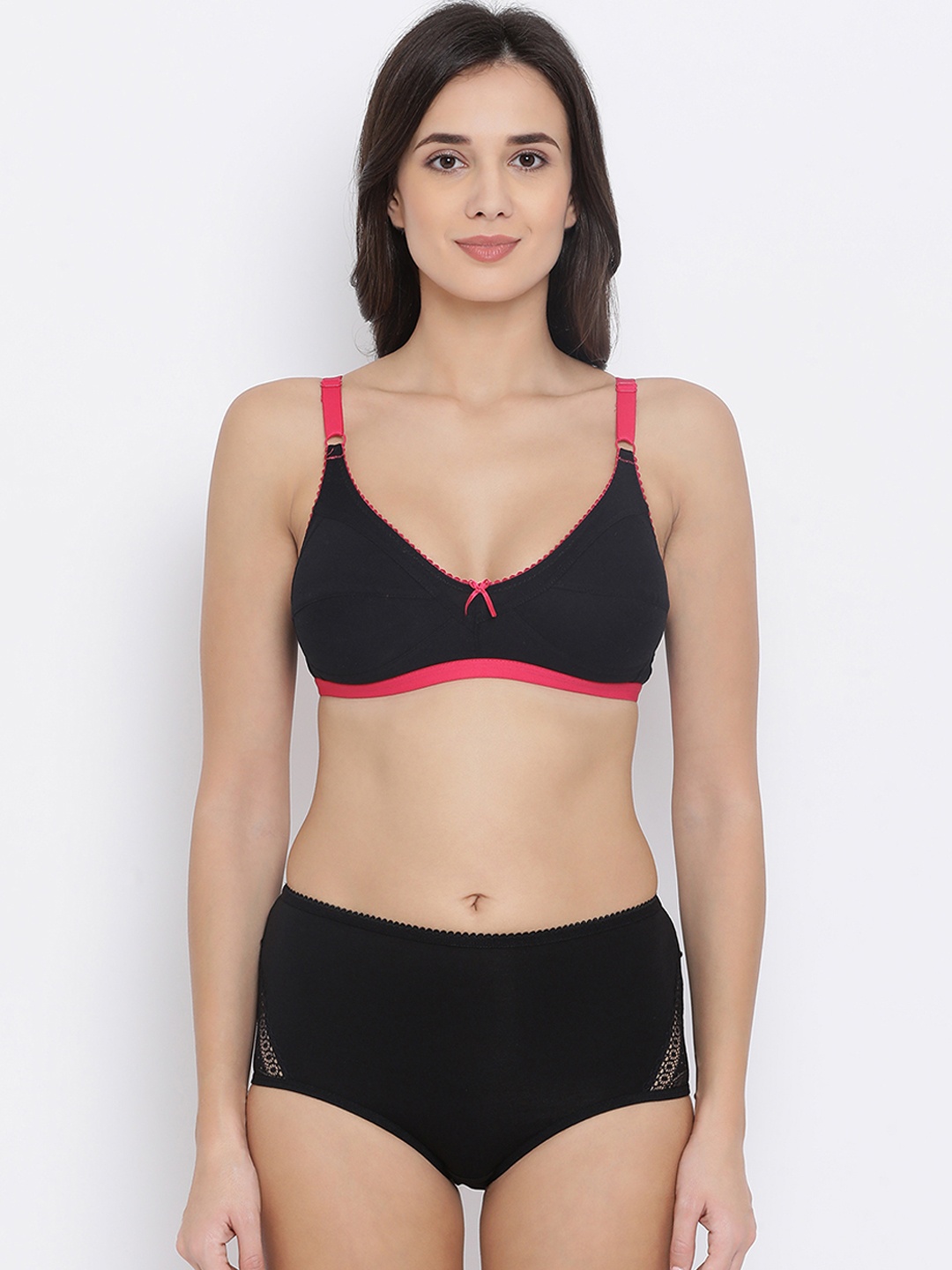 

Clovia Women Black Solid Lingerie Set COMBBP25132B