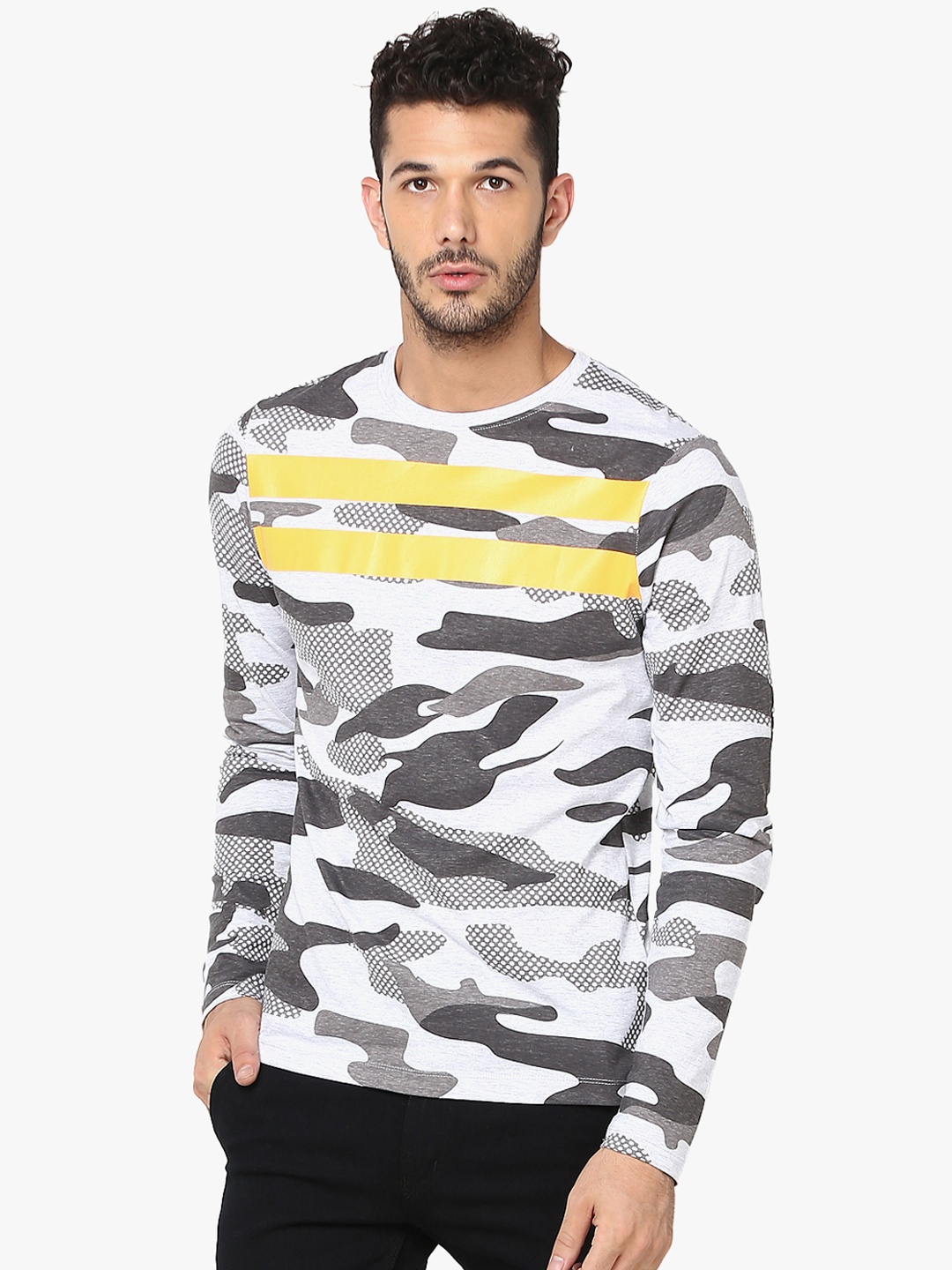 

Urbano Fashion Men Grey Camouflage Printed Round Neck Pure Cotton T-shirt