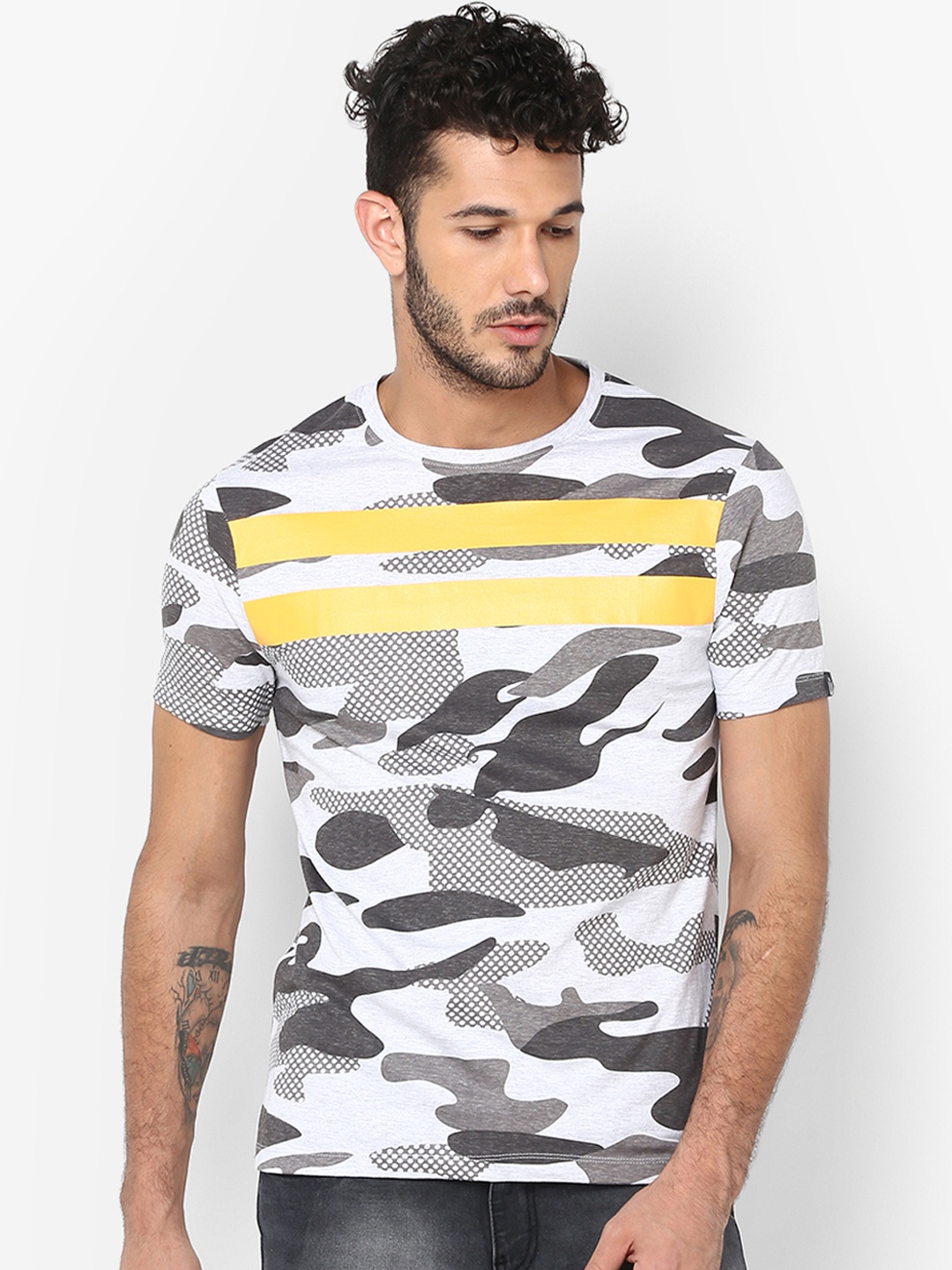 

Urbano Fashion Men Grey Camouflage Printed Round Neck Pure Cotton T-shirt