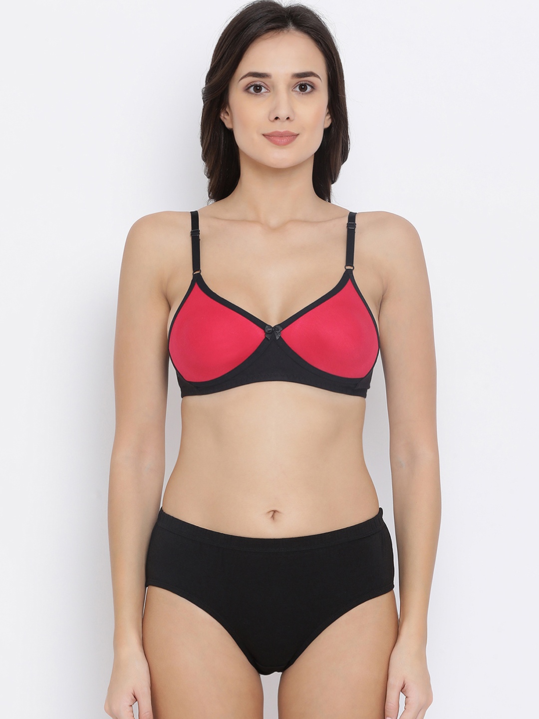 

Clovia Women Pink & Black Coloublocked Lingerie Set COMBBP36132B