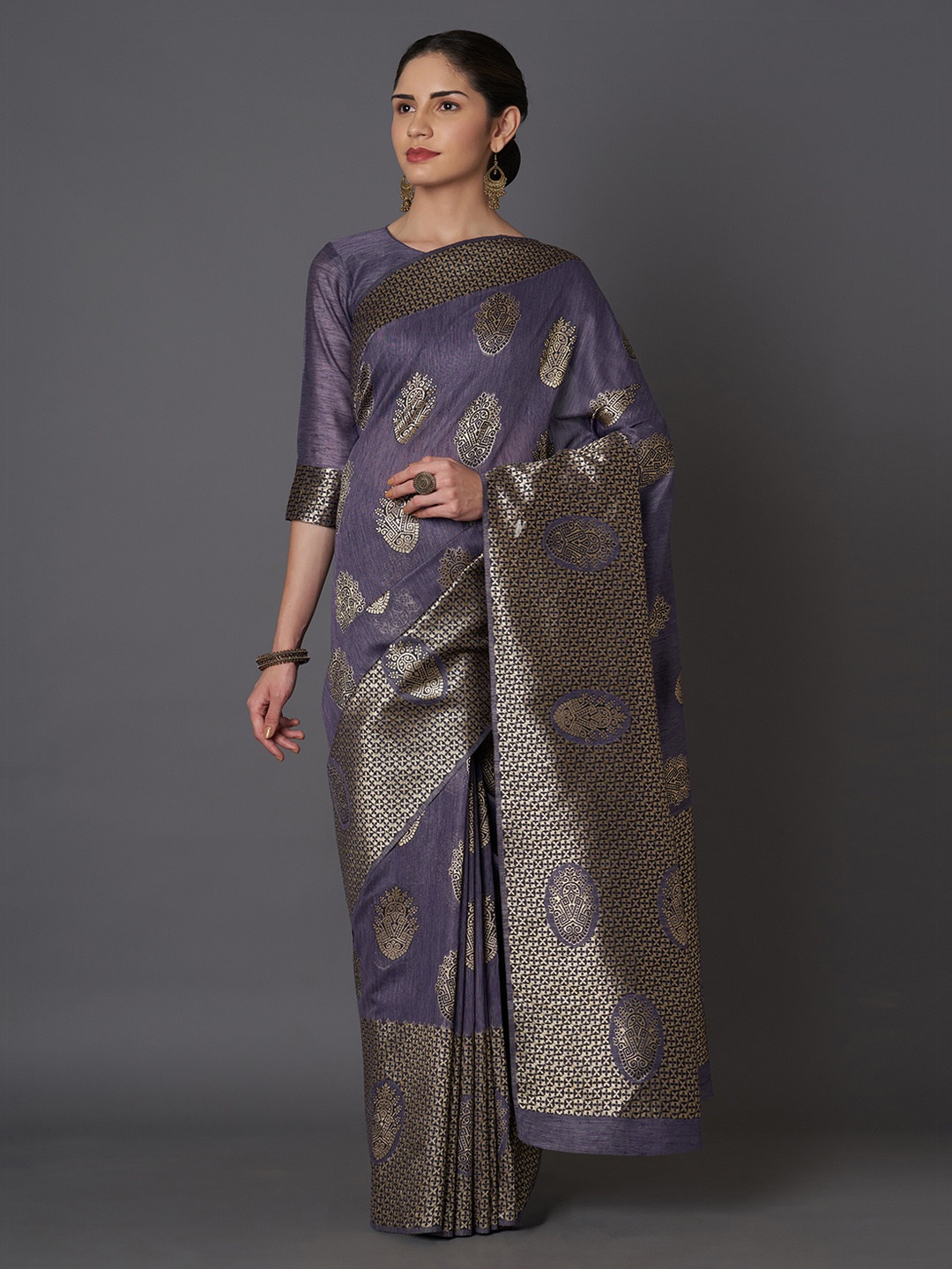 

Mitera Purple & Gold-Toned Silk Blend Woven Design Kanjeevaram Saree