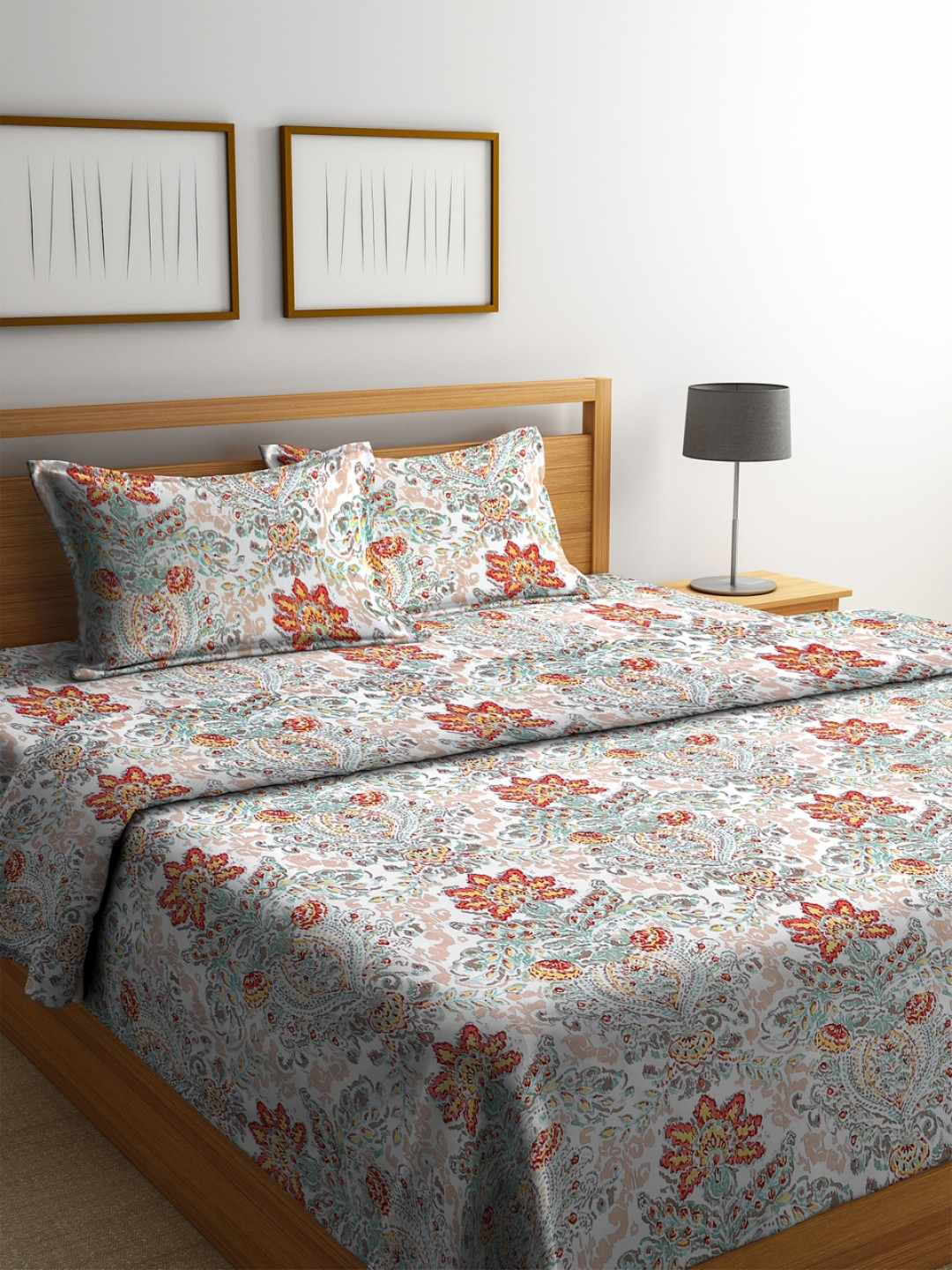 

ROMEE Off-White & Blue Floral Printed Reversible AC Comforter with Bedsheet and 2 Pillow Covers