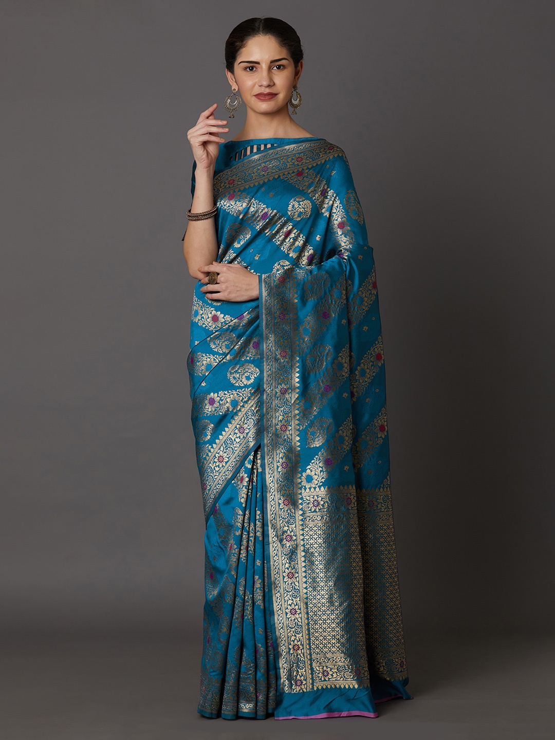 

Mitera Turquoise Blue & Gold-Toned Silk Blend Woven Design Kanjeevaram Saree