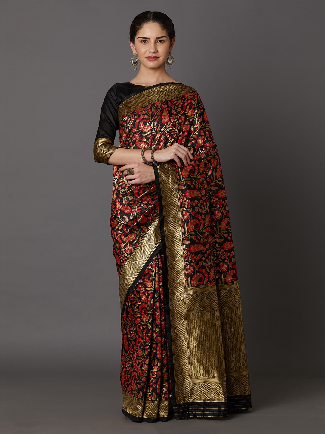 

Mitera Black & Maroon Silk Blend Woven Design Kanjeevaram Saree