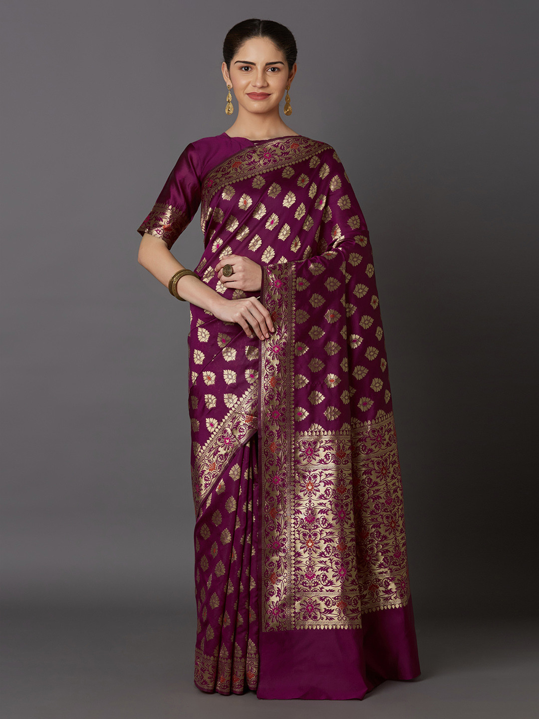 

Mitera Purple & Gold-Toned Silk Blend Woven Design Kanjeevaram Saree
