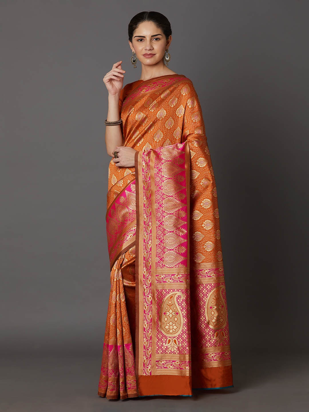 

Mitera Orange & Gold-Coloured Silk Blend Woven Design Kanjeevaram Saree