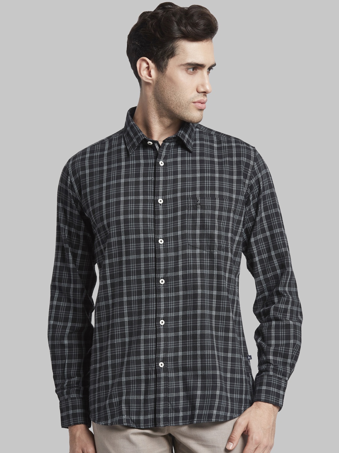 

Parx Men Black & White Slim Fit Checked Casual Shirt