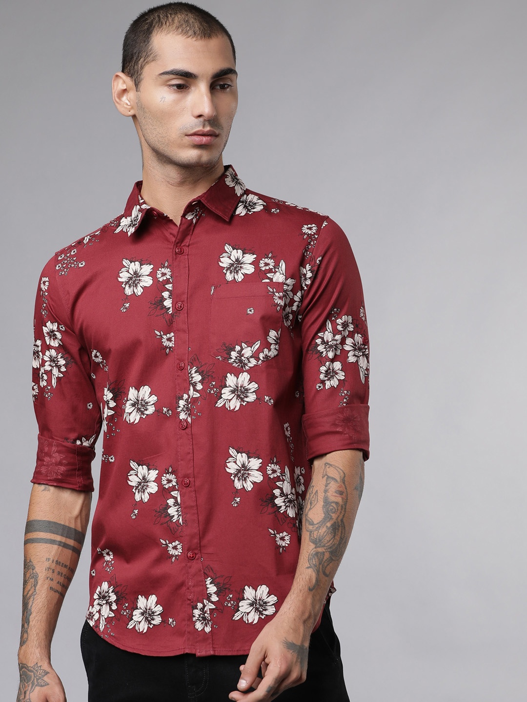 

LOCOMOTIVE Men Red & Off-White Slim Fit Printed Casual Shirt