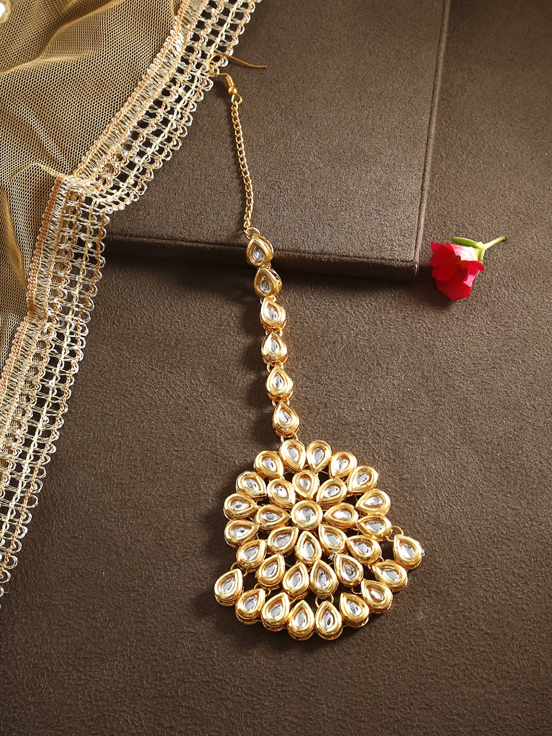 

Bamboo Tree Jewels Gold-Toned Maang Tika