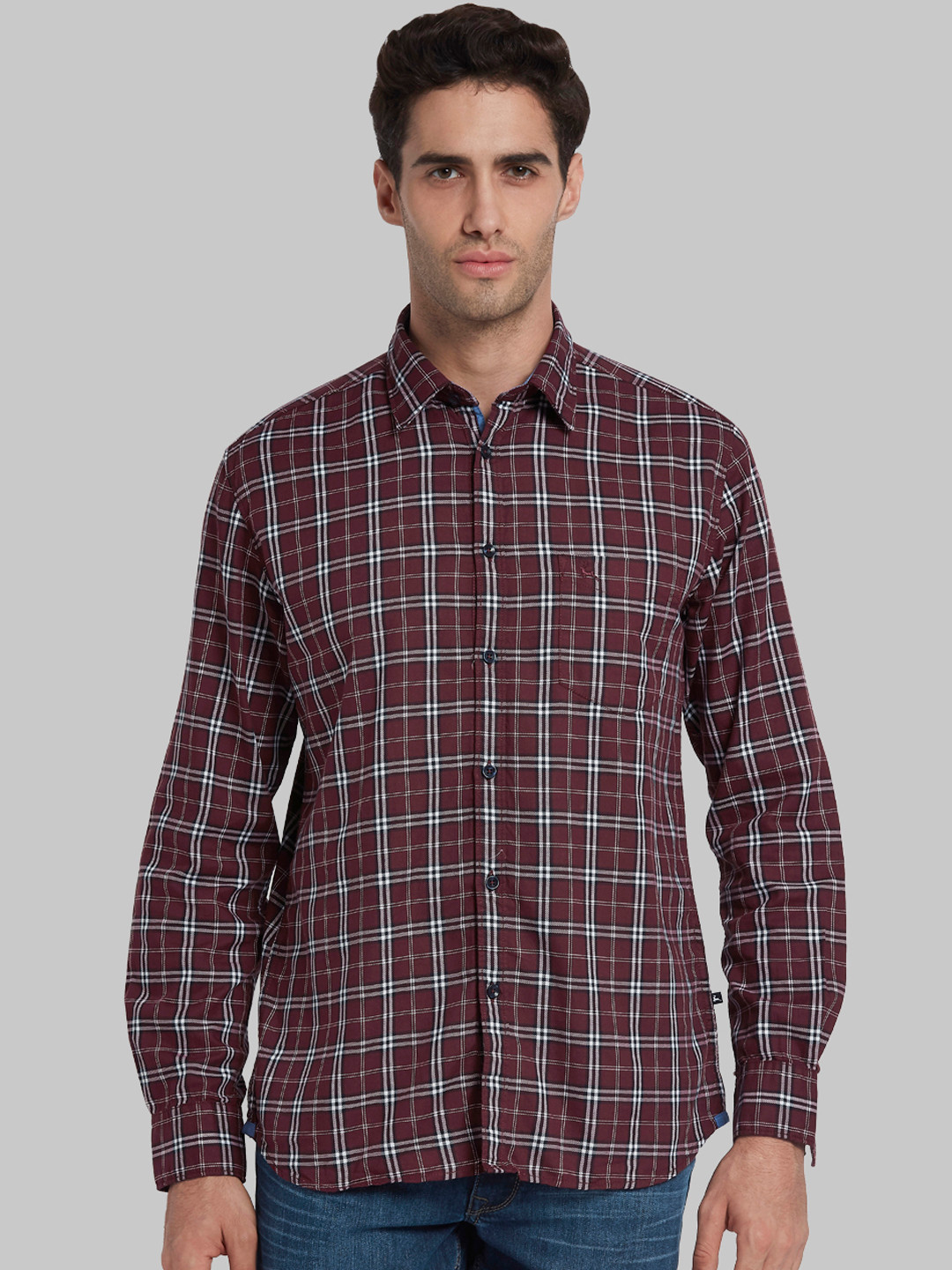 

Parx Men Maroon & Off-White Slim Fit Checked Casual Shirt