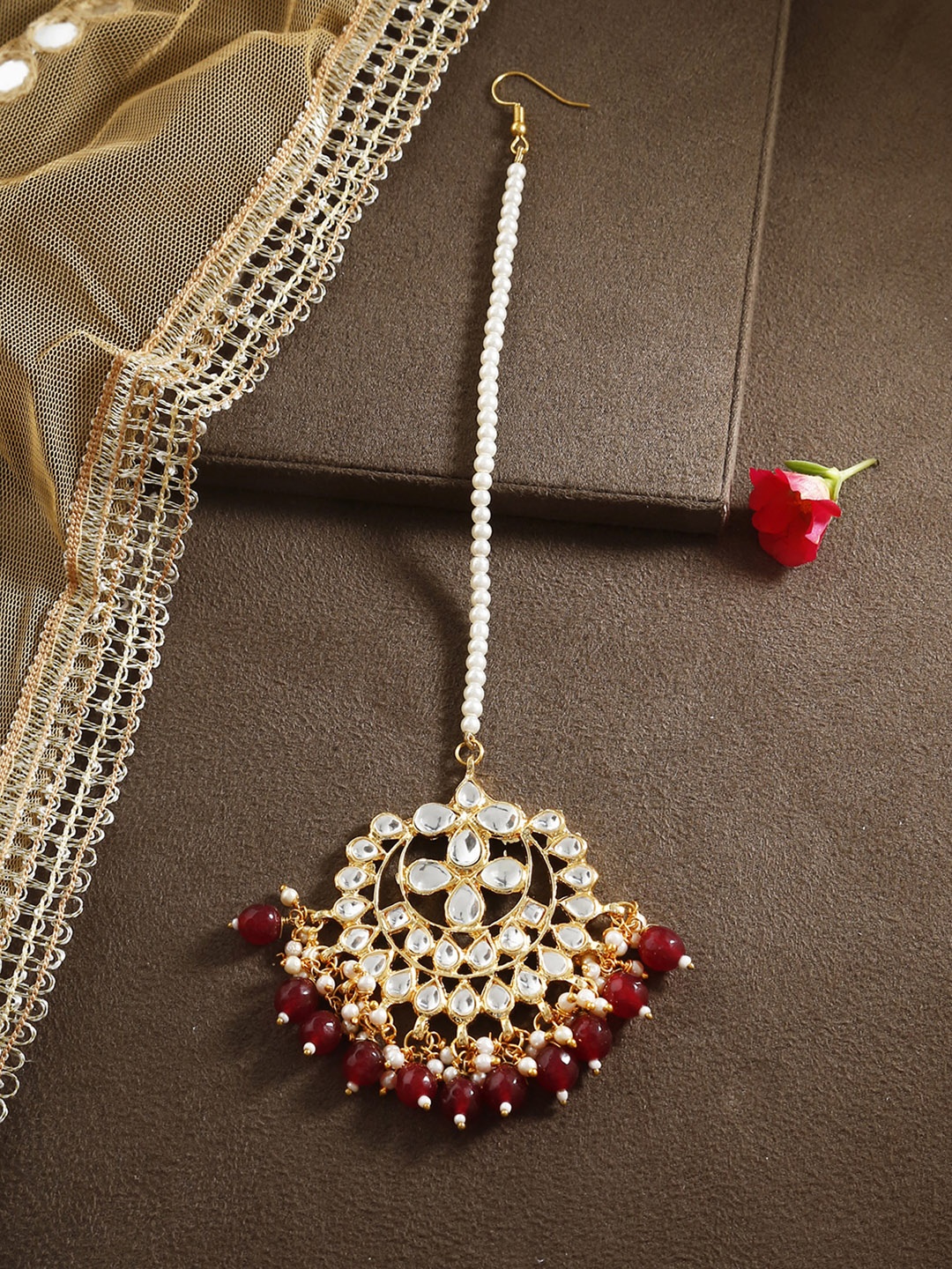 

Bamboo Tree Jewels Gold-Toned Maang Tika