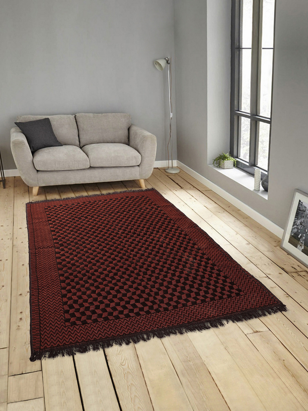 

ROMEE Brown & Maroon Polyester Geometric Patterned Carpet