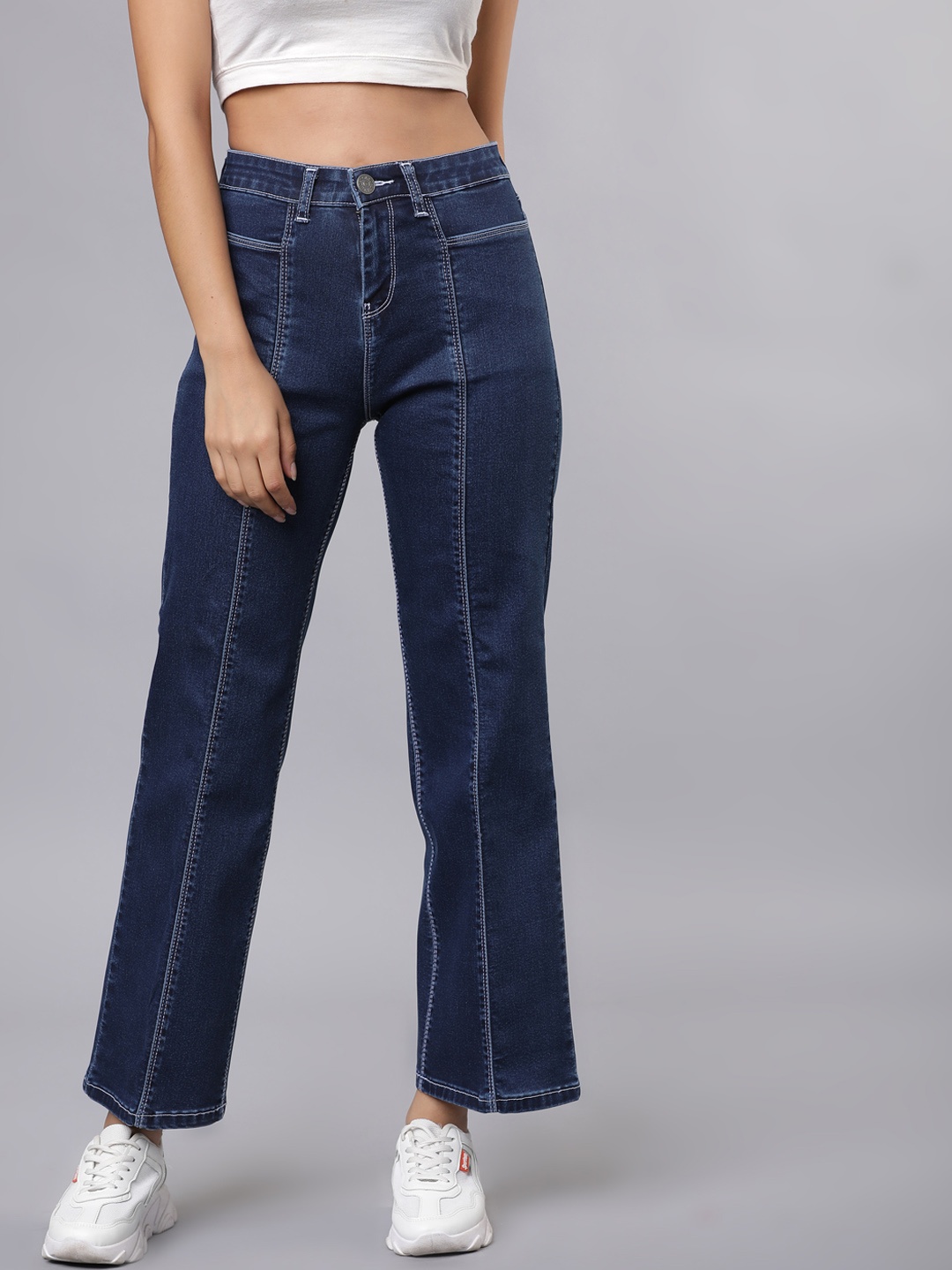 

Tokyo Talkies Women Blue Relaxed Fit Mid-Rise Clean Look Stretchable Jeans