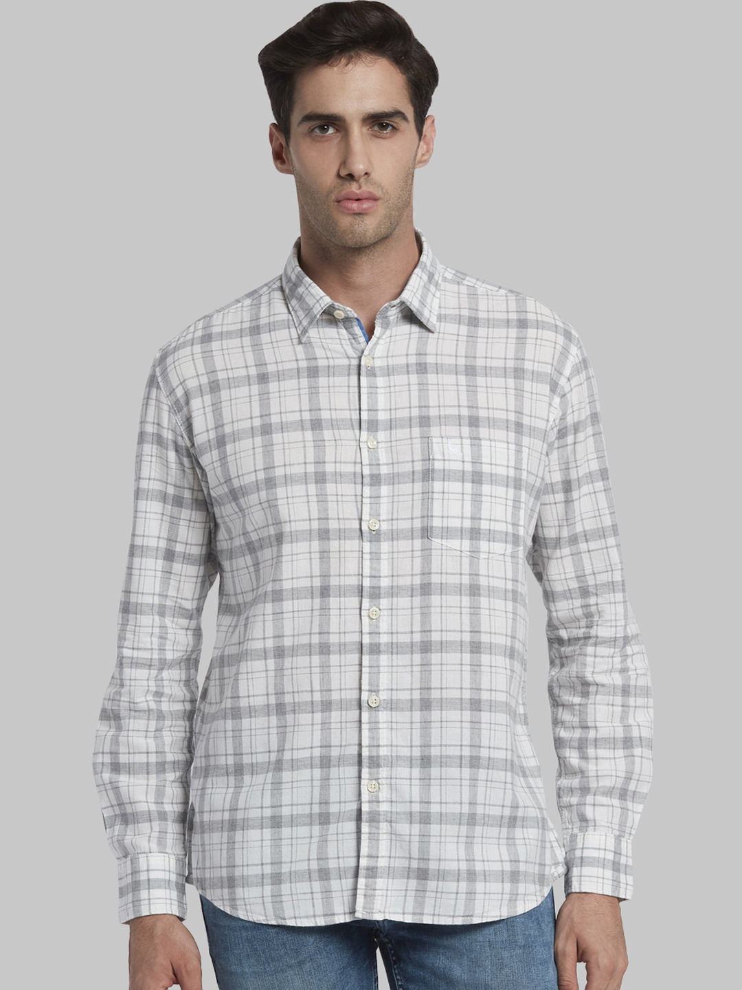 Parx Men Grey Slim Fit Checked Casual Shirt