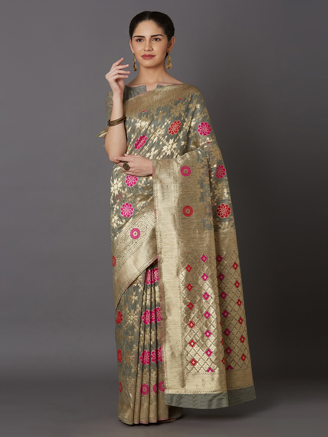 

Mitera Grey & Gold-Toned Silk Blend Woven Design Kanjeevaram Saree