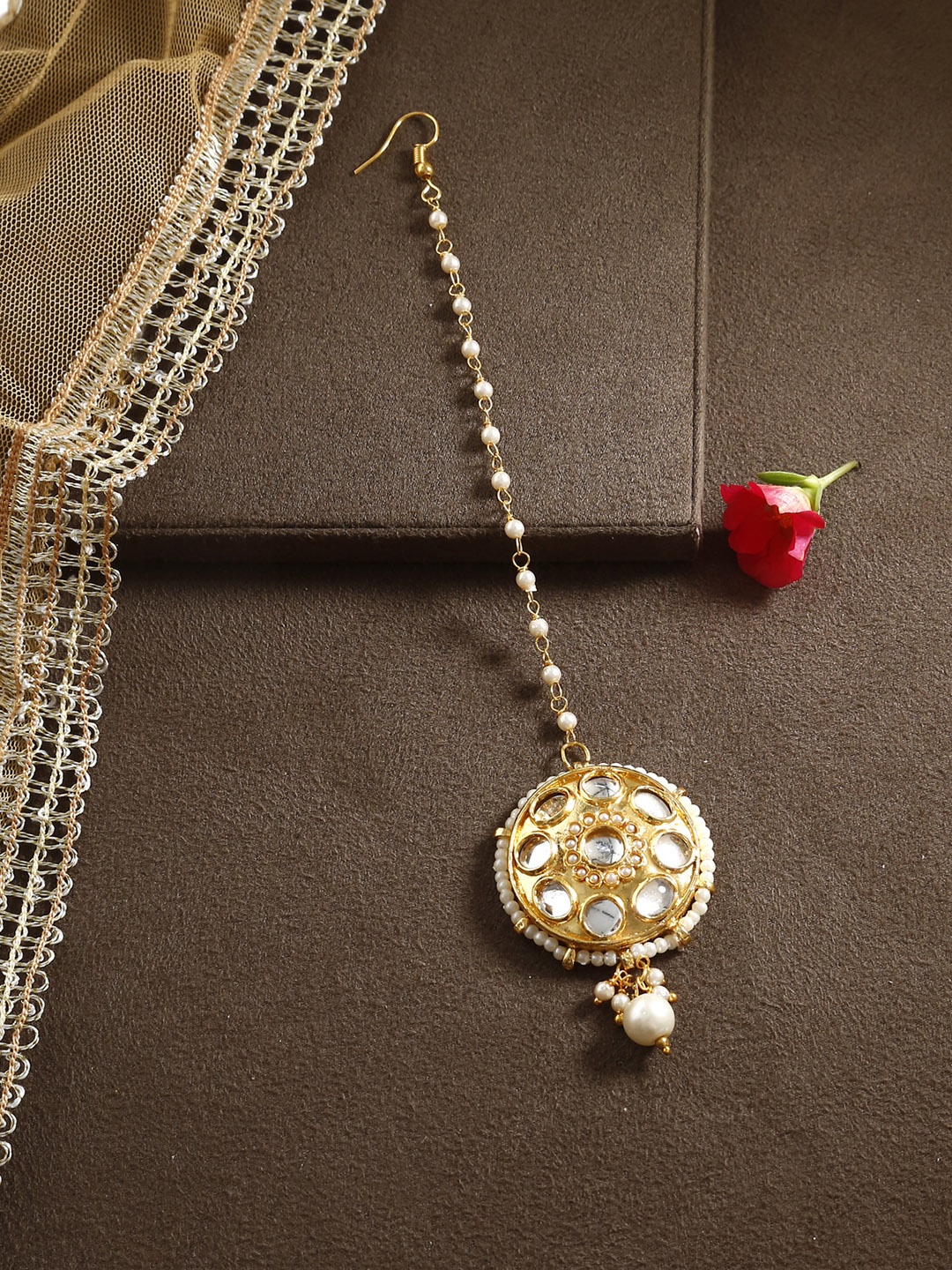 

Bamboo Tree Jewels Gold-Toned Maang Tika