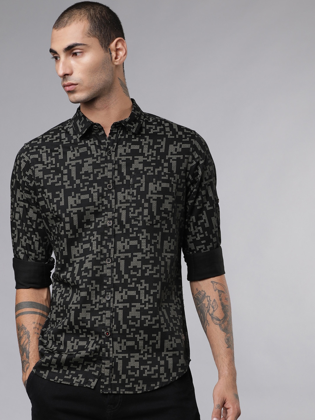 

LOCOMOTIVE Men Black & Khaki Slim Fit Printed Casual Shirt