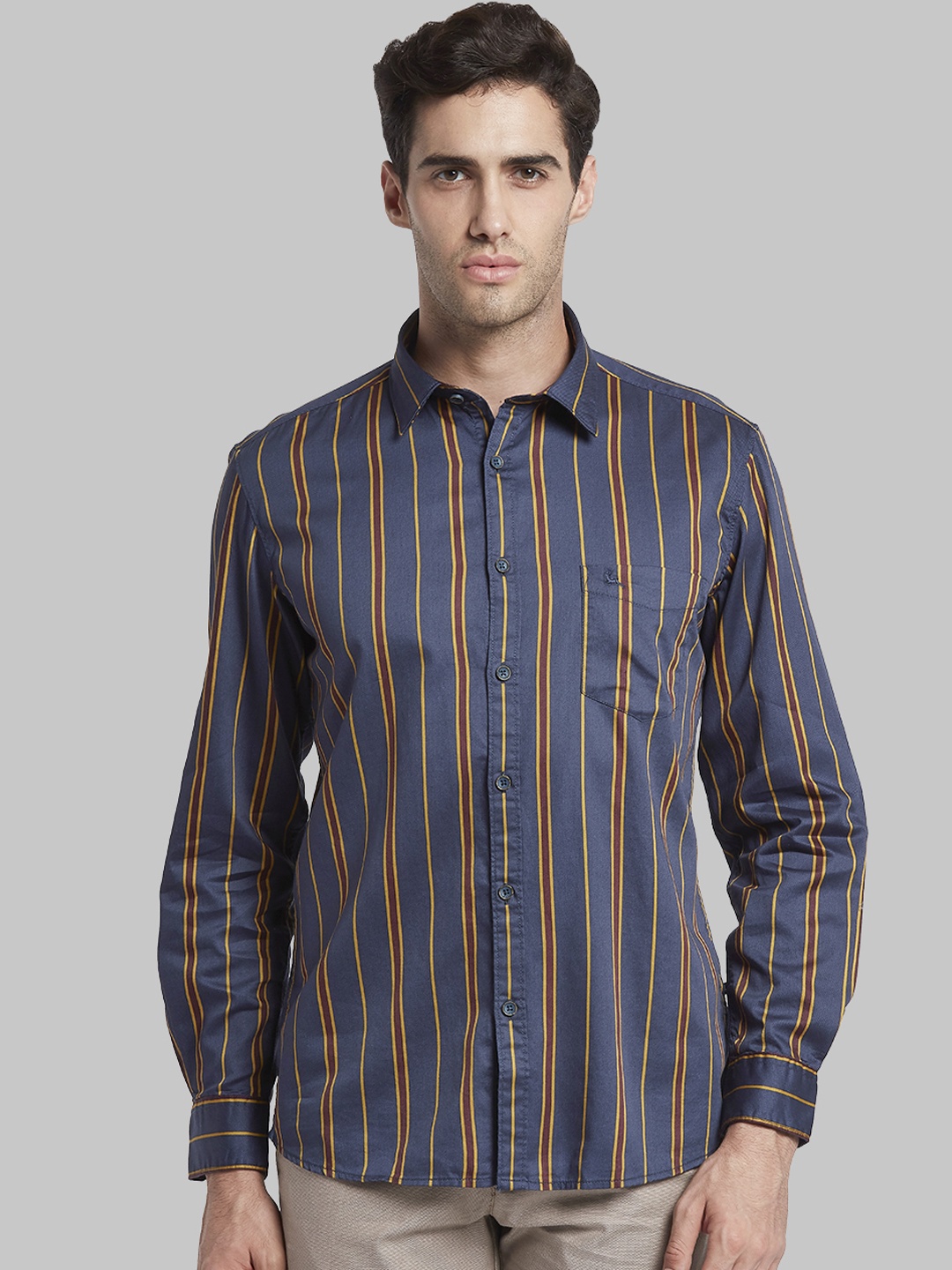 

Parx Men Navy Blue & Maroon Slim Fit Striped Casual Shirt