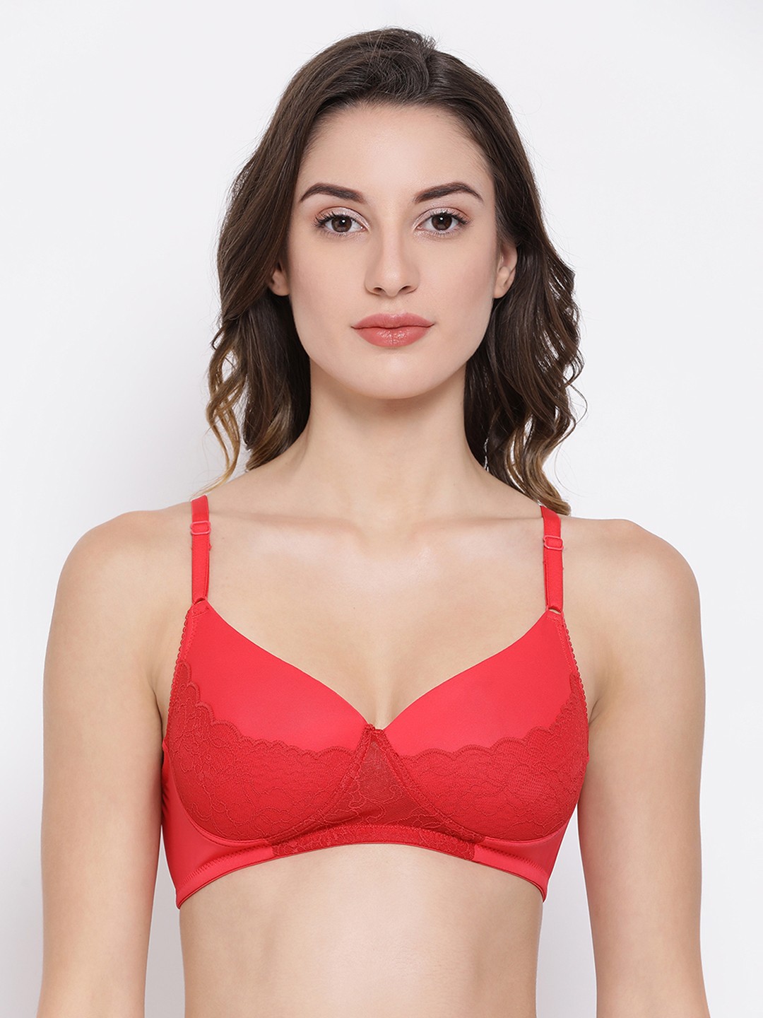 

Clovia Red Solid Non-Wired Lightly Padded Everyday Bra BR1860P0432B